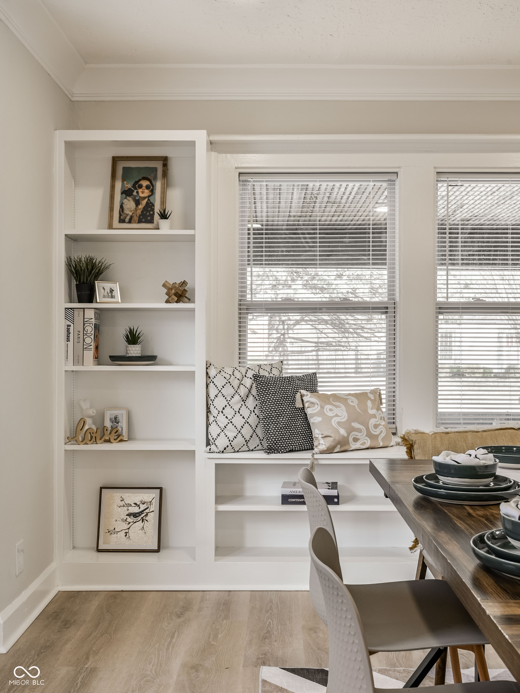 6039 E Lowell Avenue