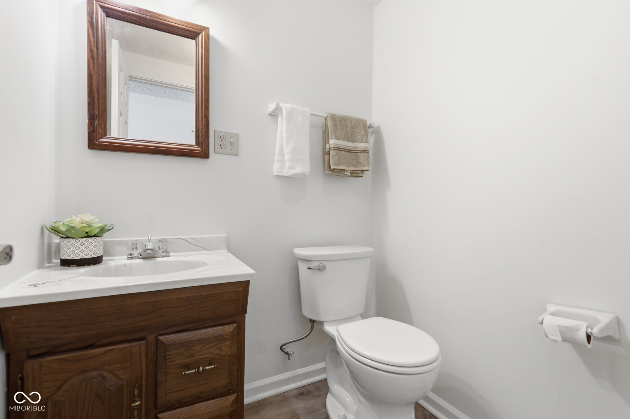 2534 Hideaway N Drive