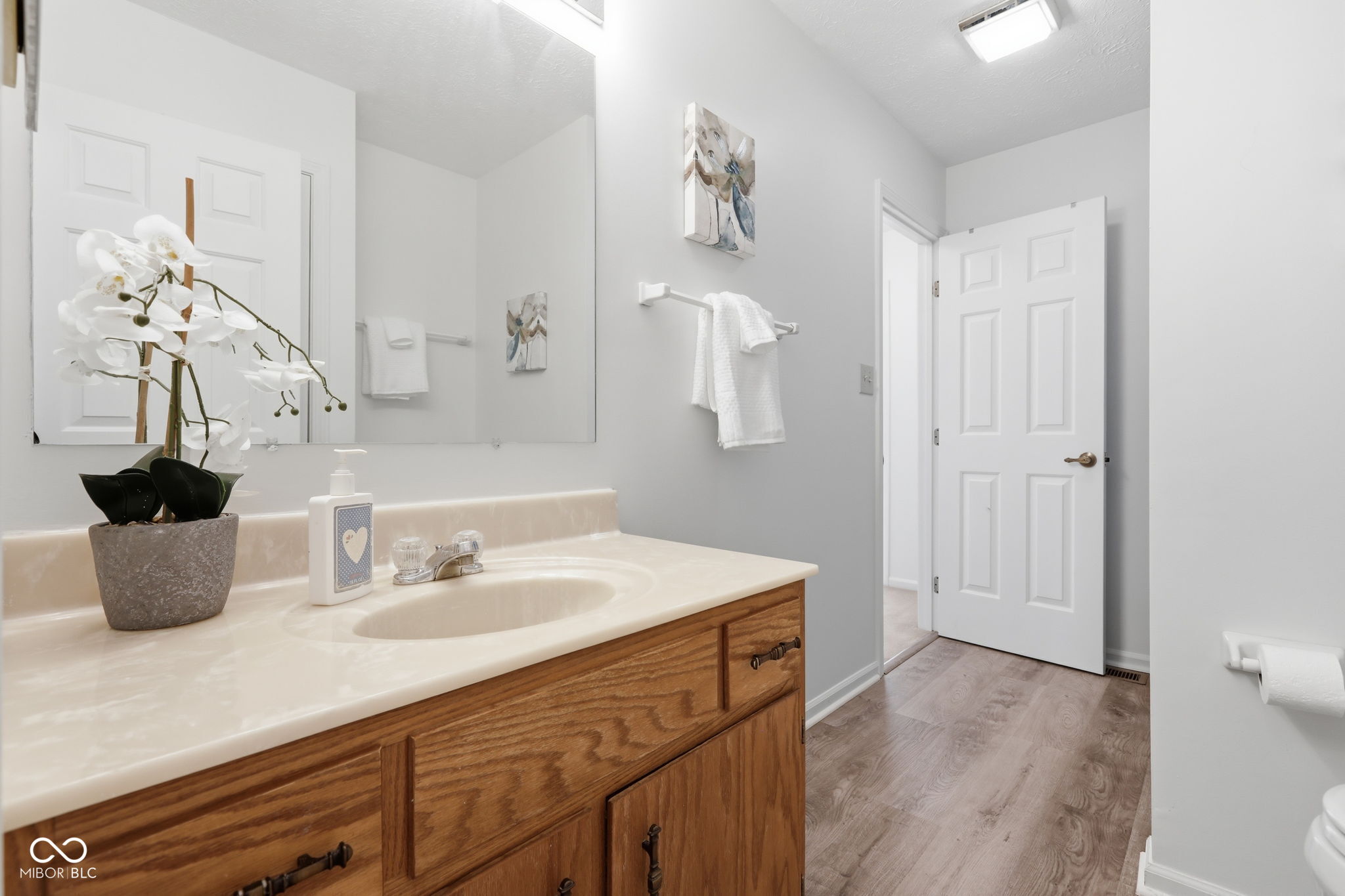 2534 Hideaway N Drive