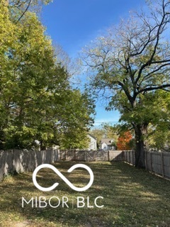 737 N Pershing Avenue