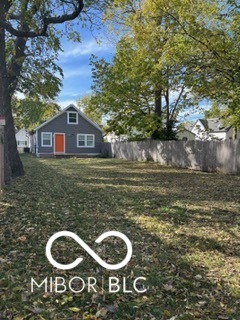 737 N Pershing Avenue