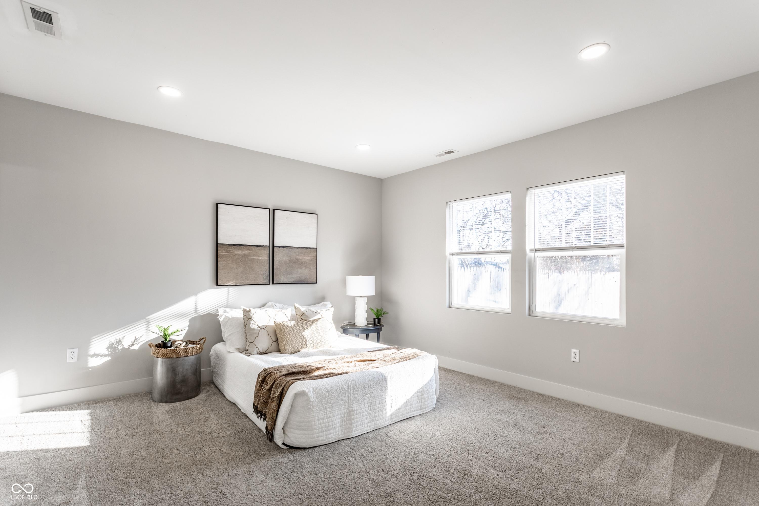 737 N Pershing Avenue