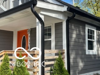 737 N Pershing Avenue