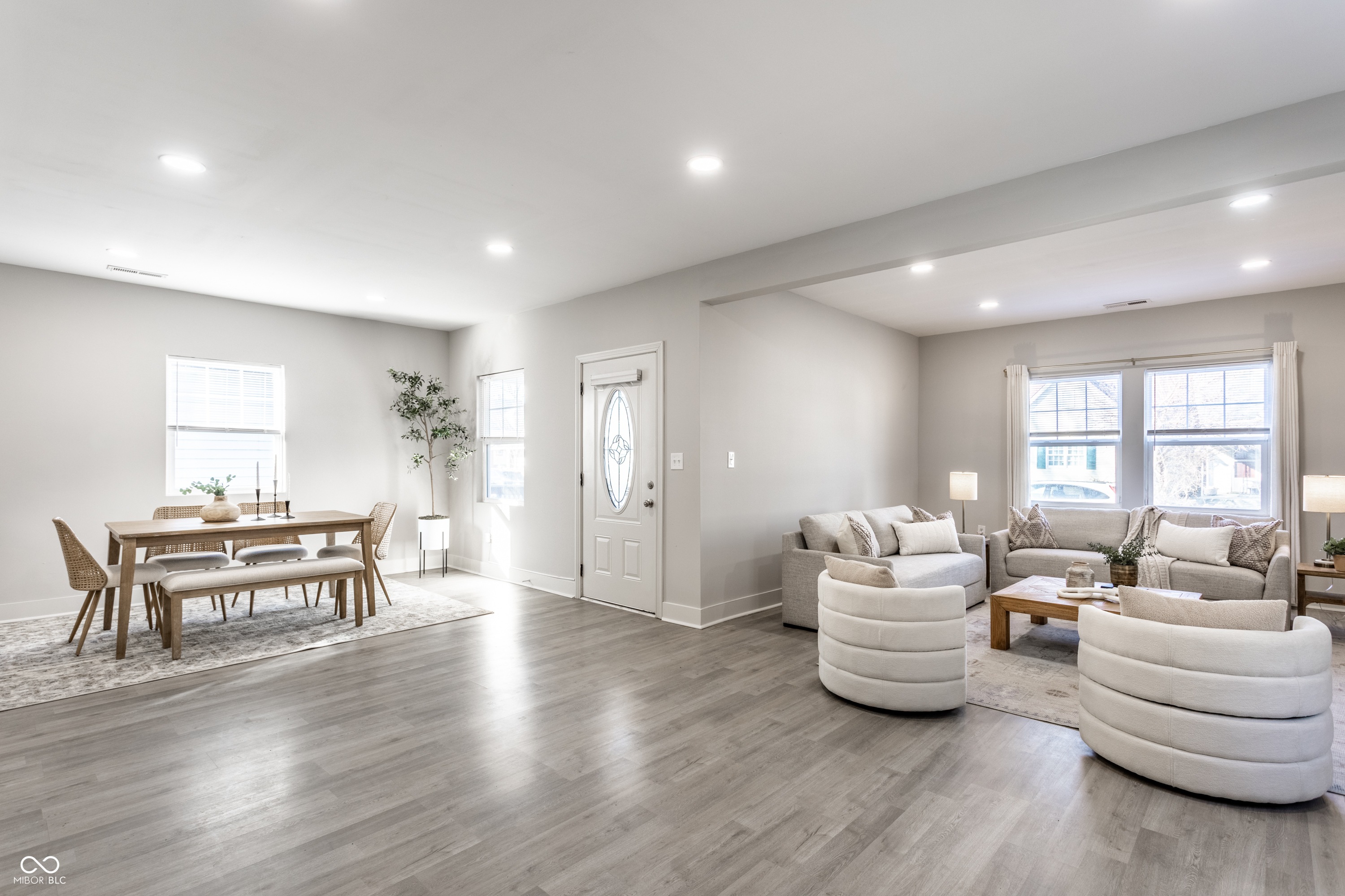 737 N Pershing Avenue