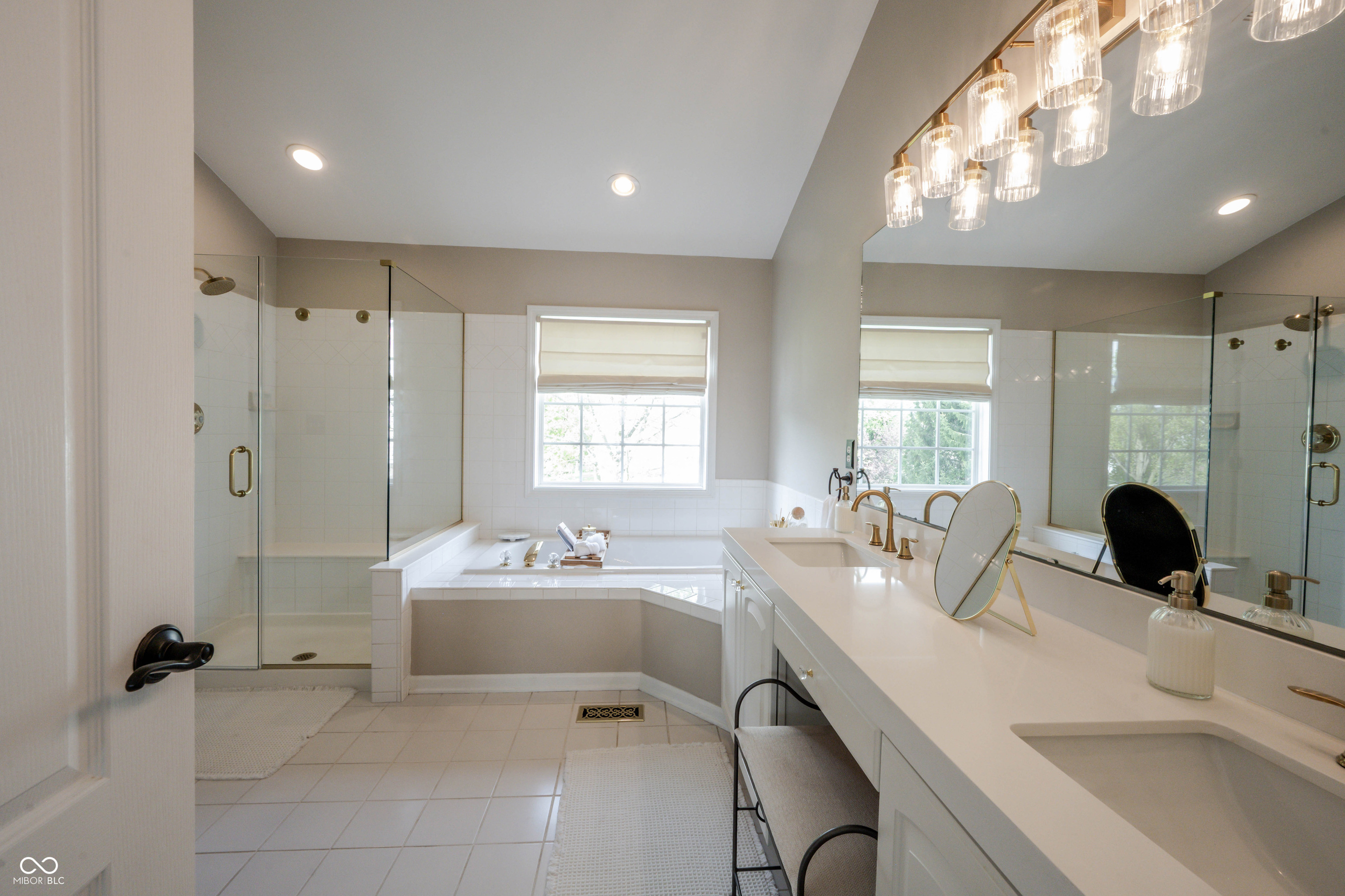 10456 Stonegate Drive