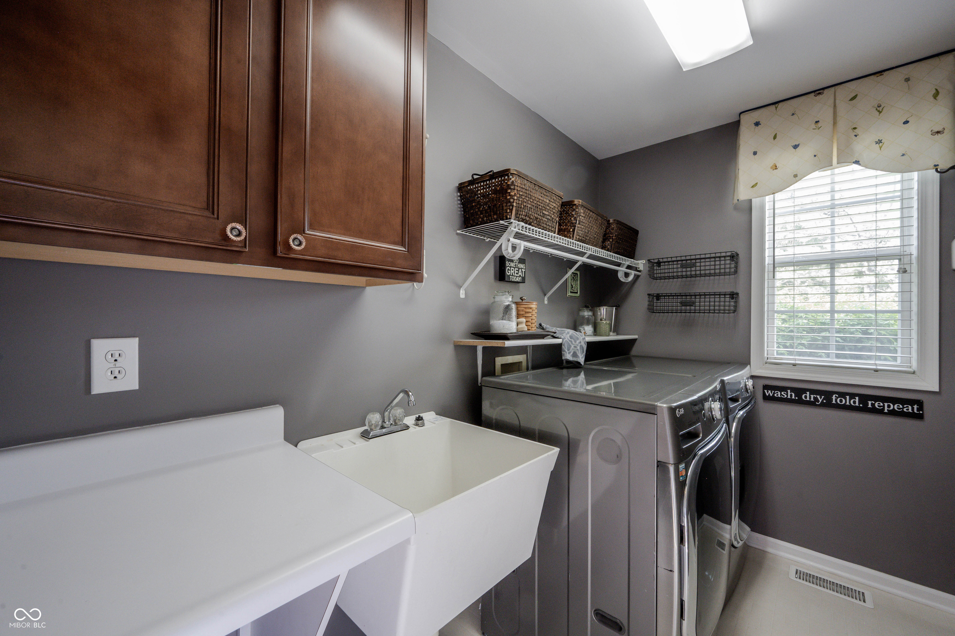 10456 Stonegate Drive