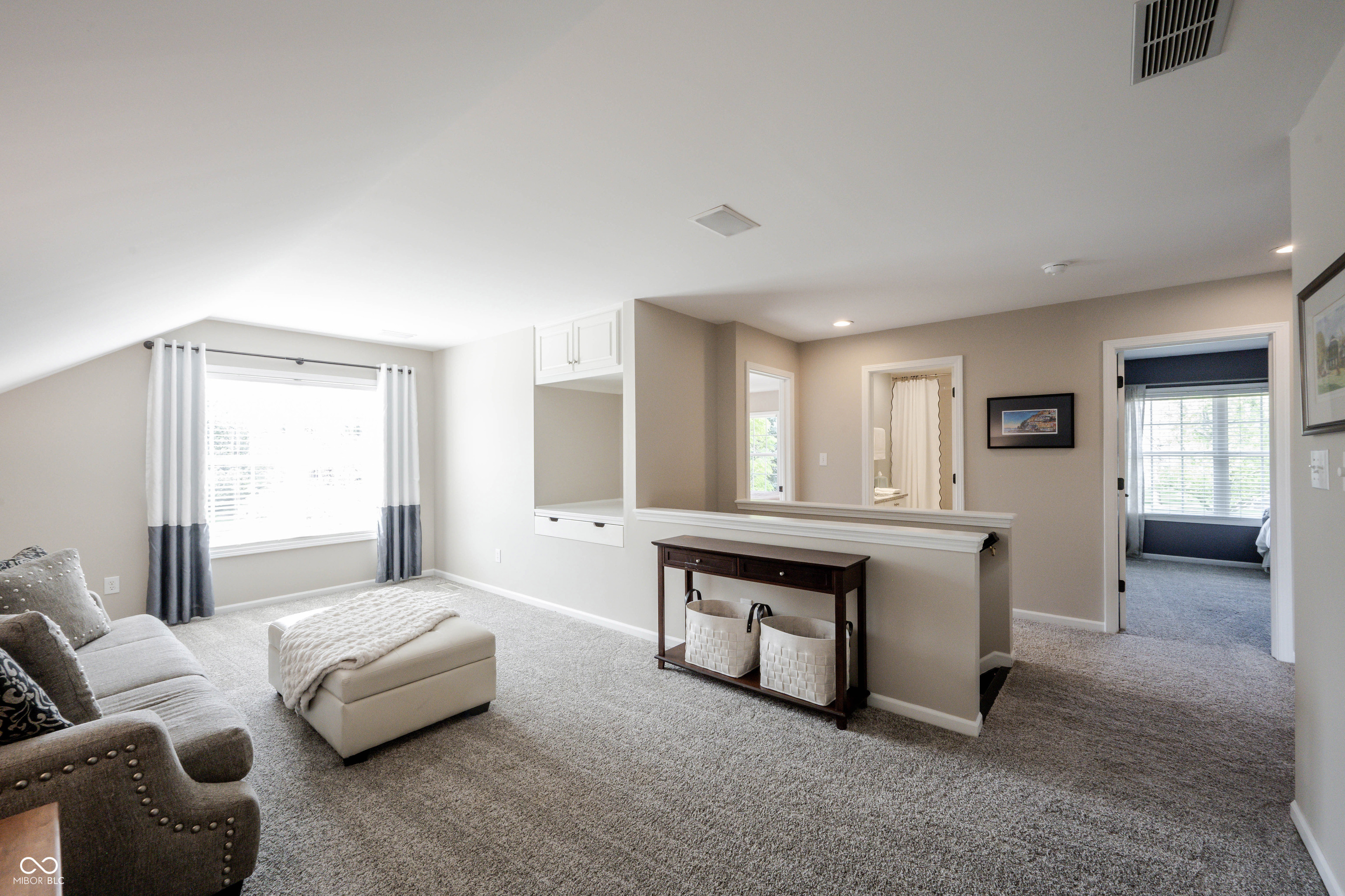 10456 Stonegate Drive