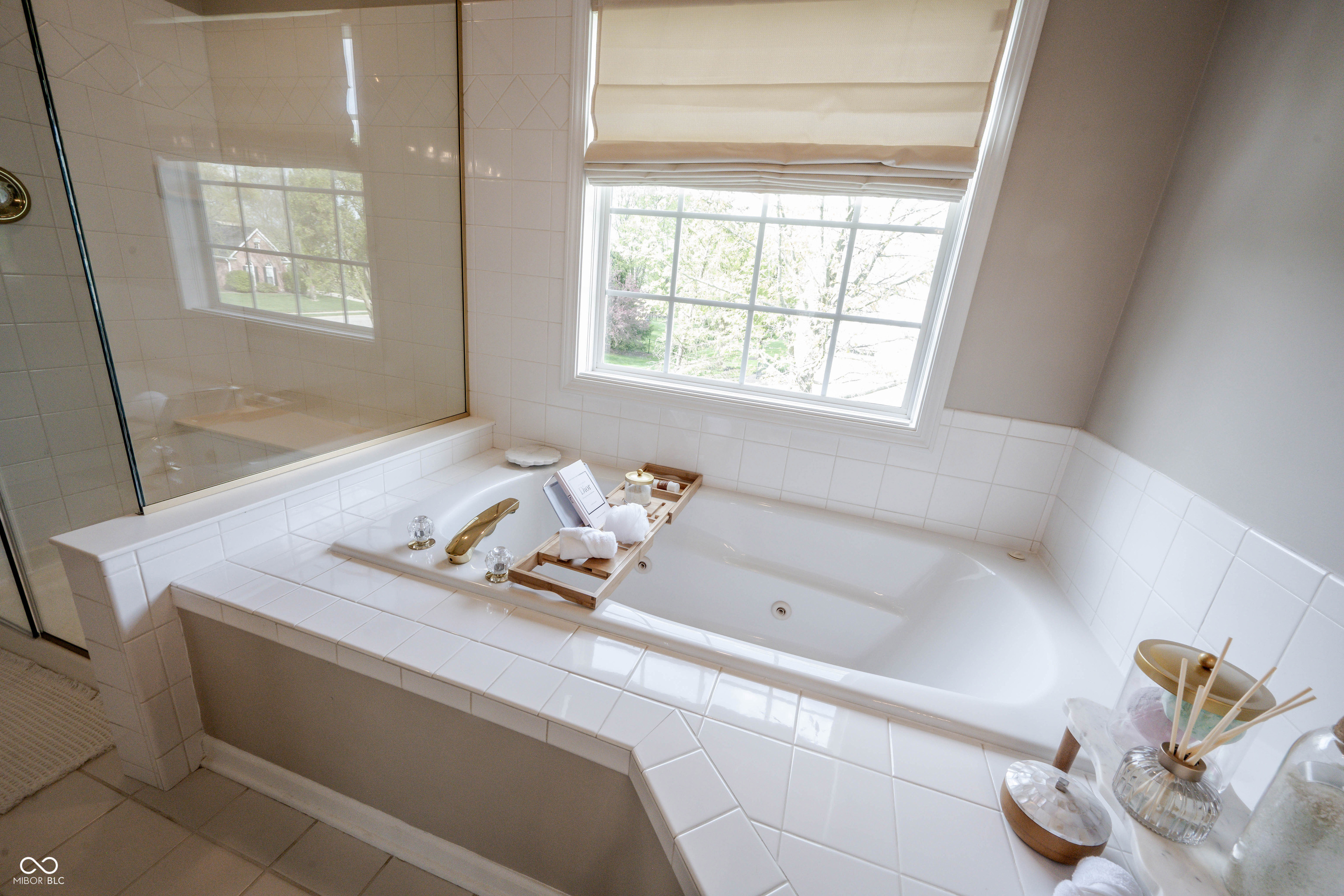 10456 Stonegate Drive