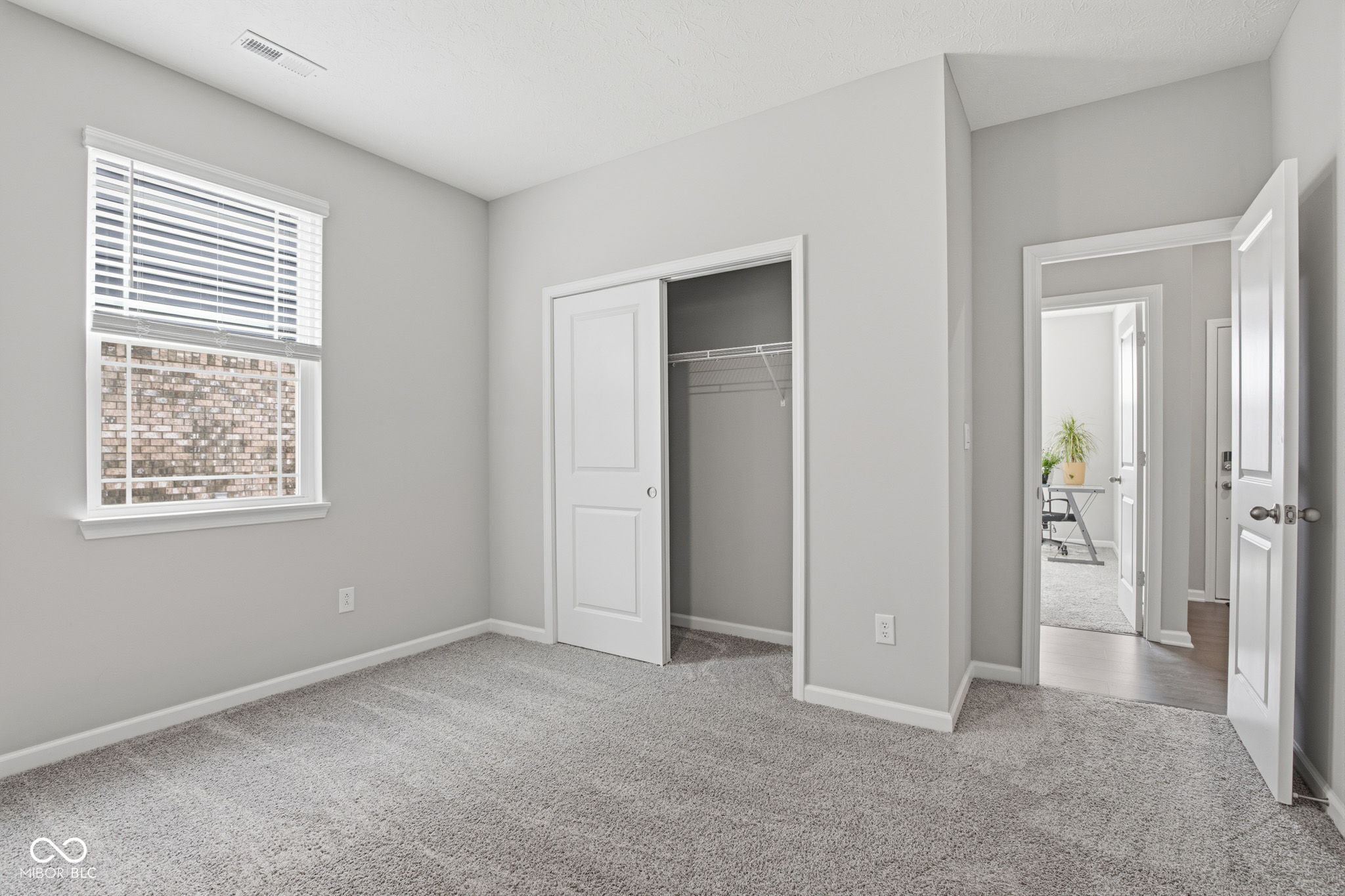 4660 W Tradwell Drive