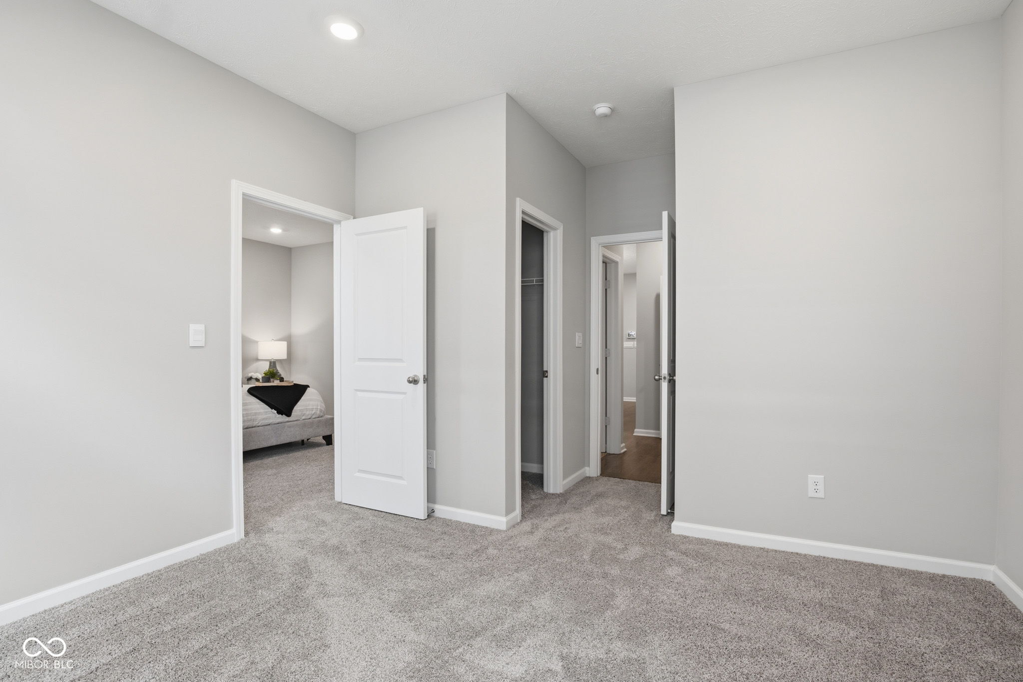 4660 W Tradwell Drive