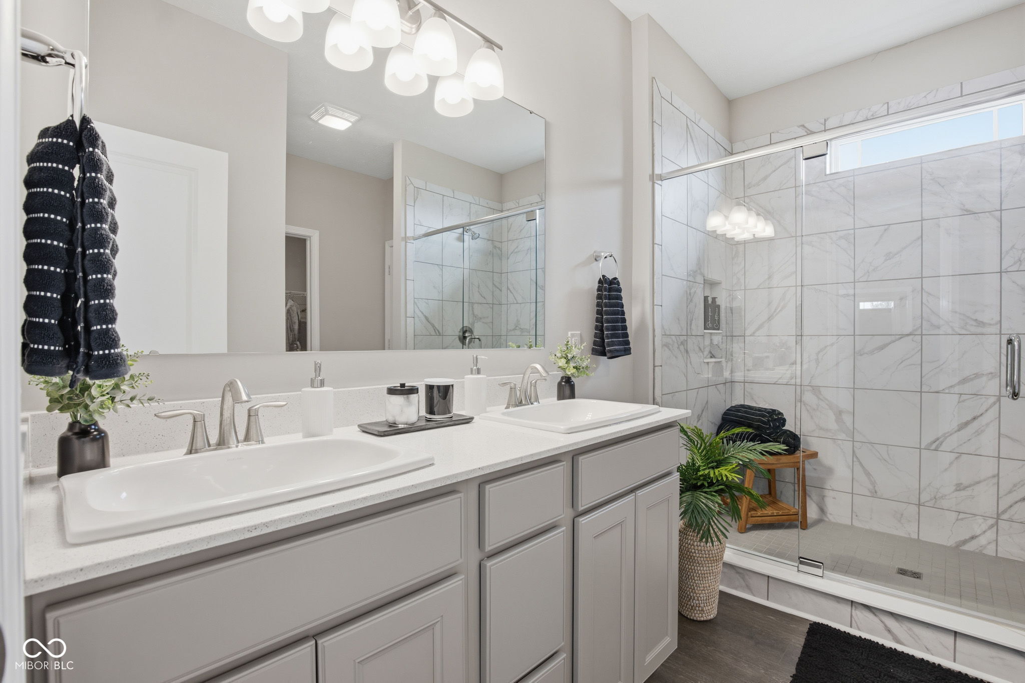 4660 W Tradwell Drive