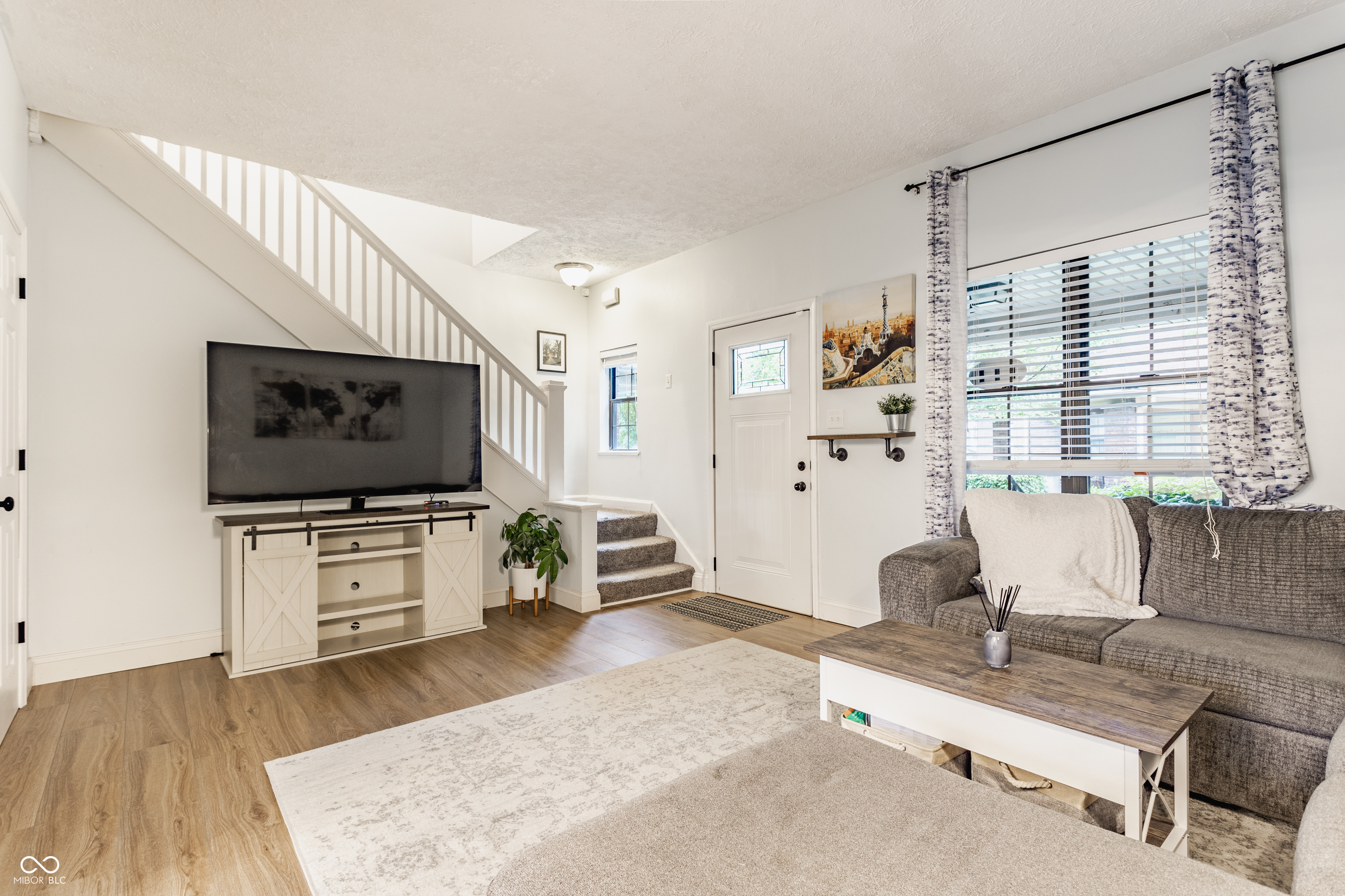 530 Sutherland Avenue Unit: B