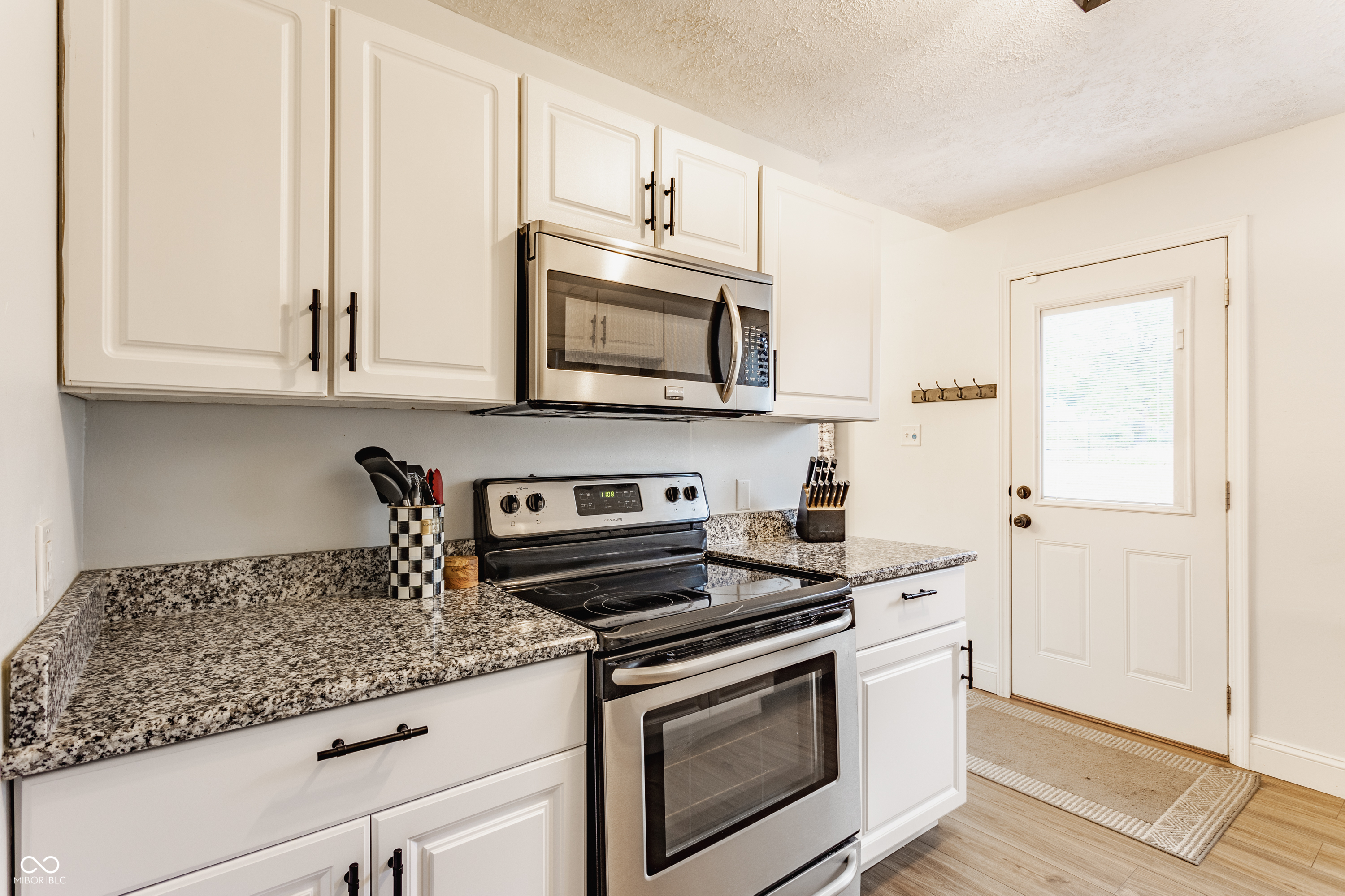 530 Sutherland Avenue Unit: B