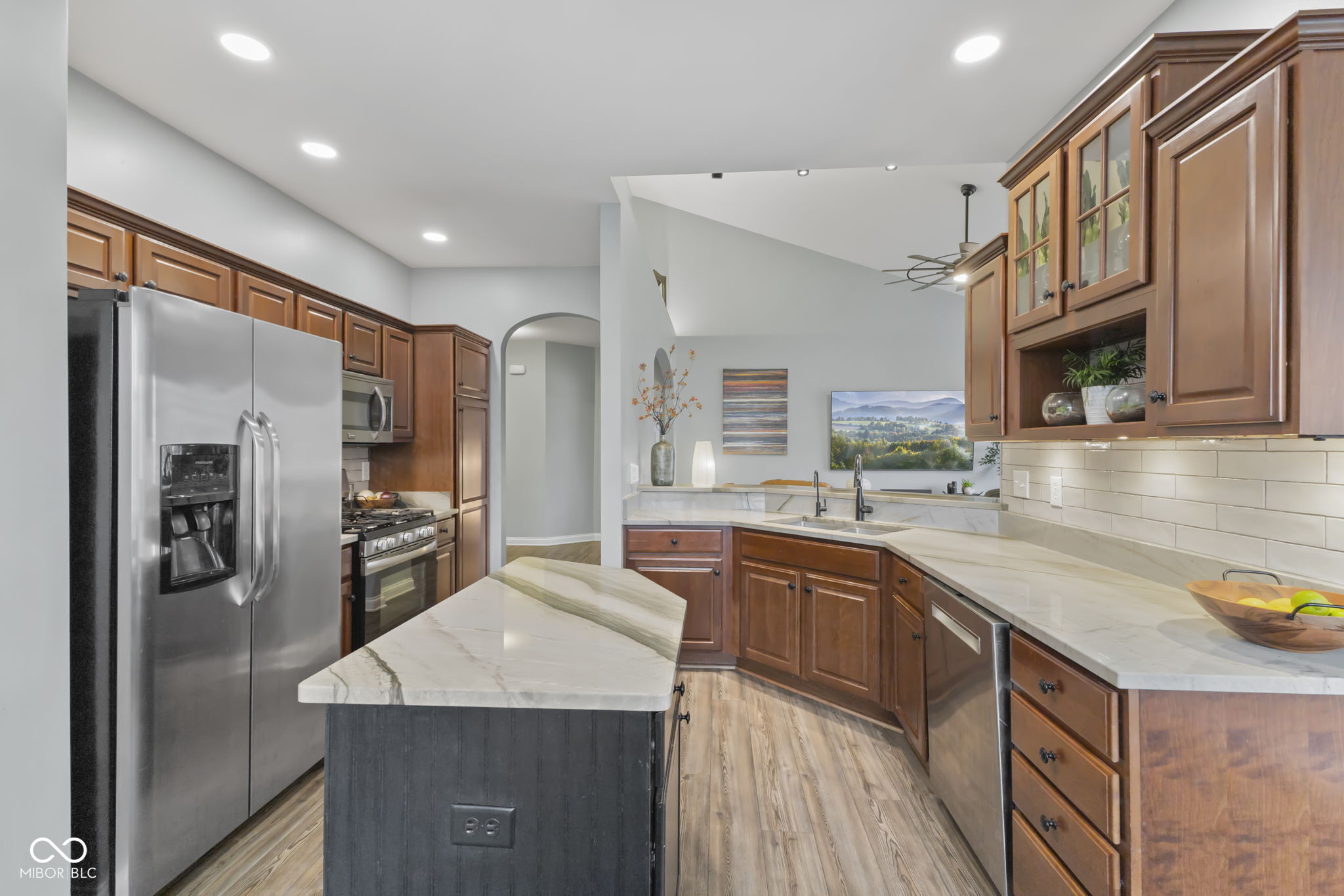 10630 N Rolling Valley Drive
