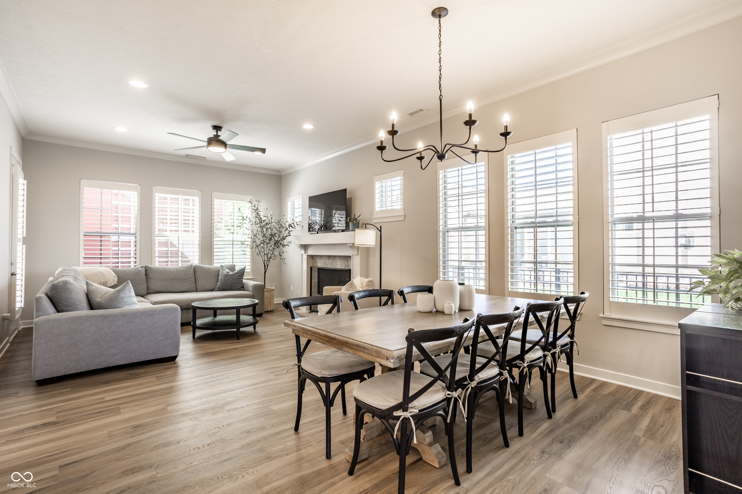 1417 W 151st Street