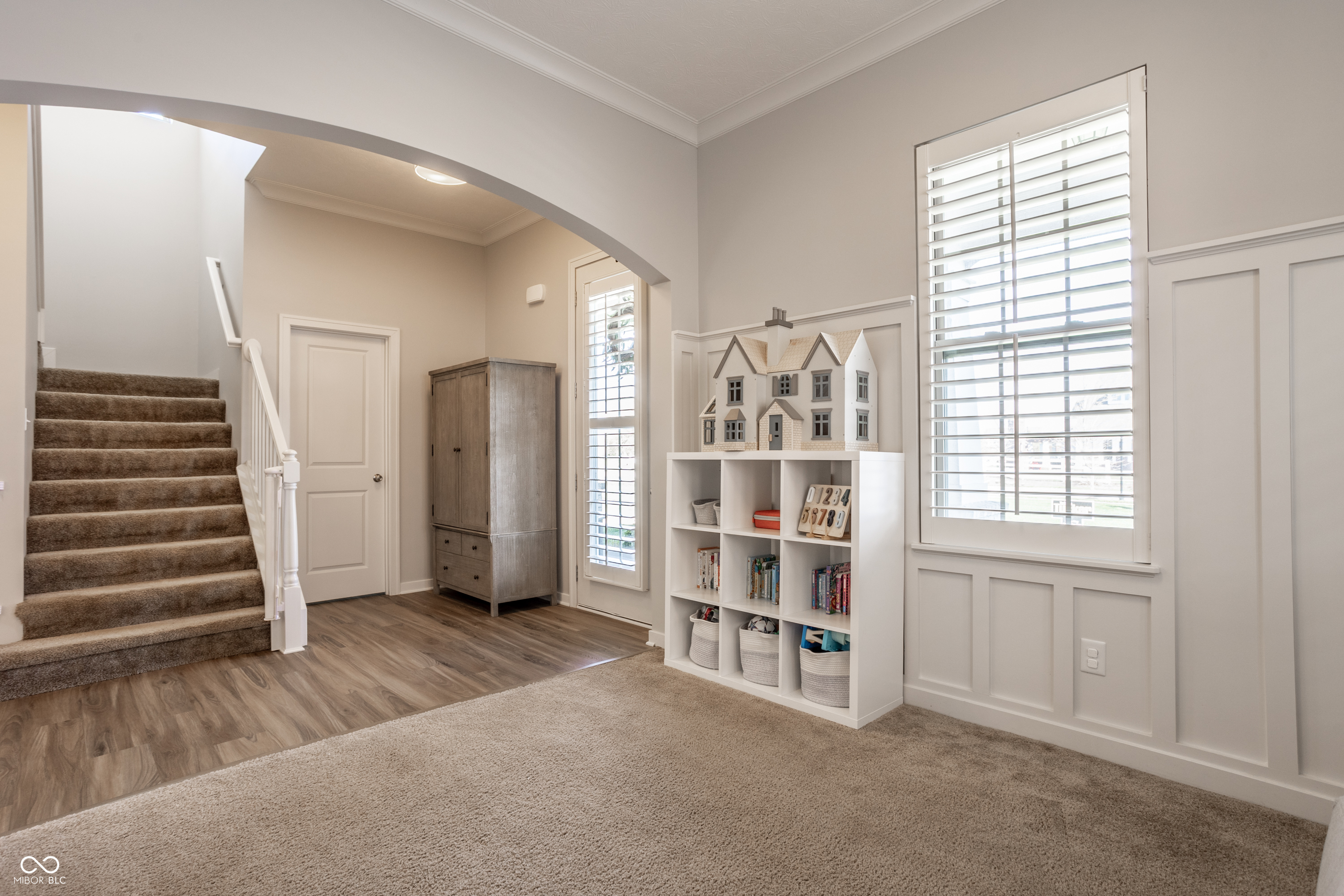 1417 W 151st Street