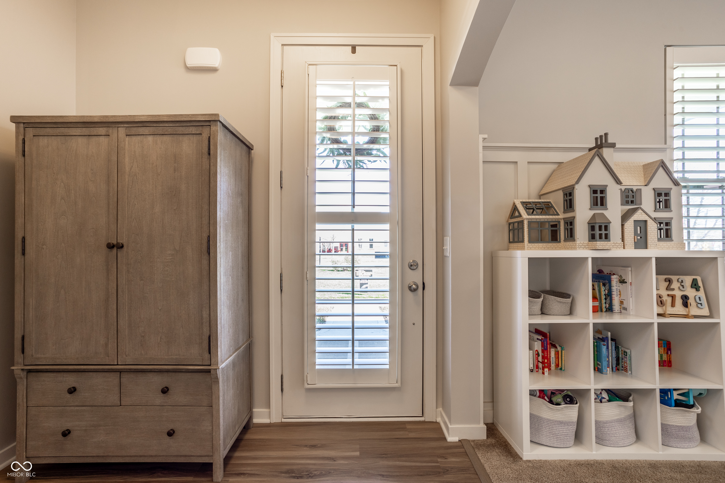 1417 W 151st Street