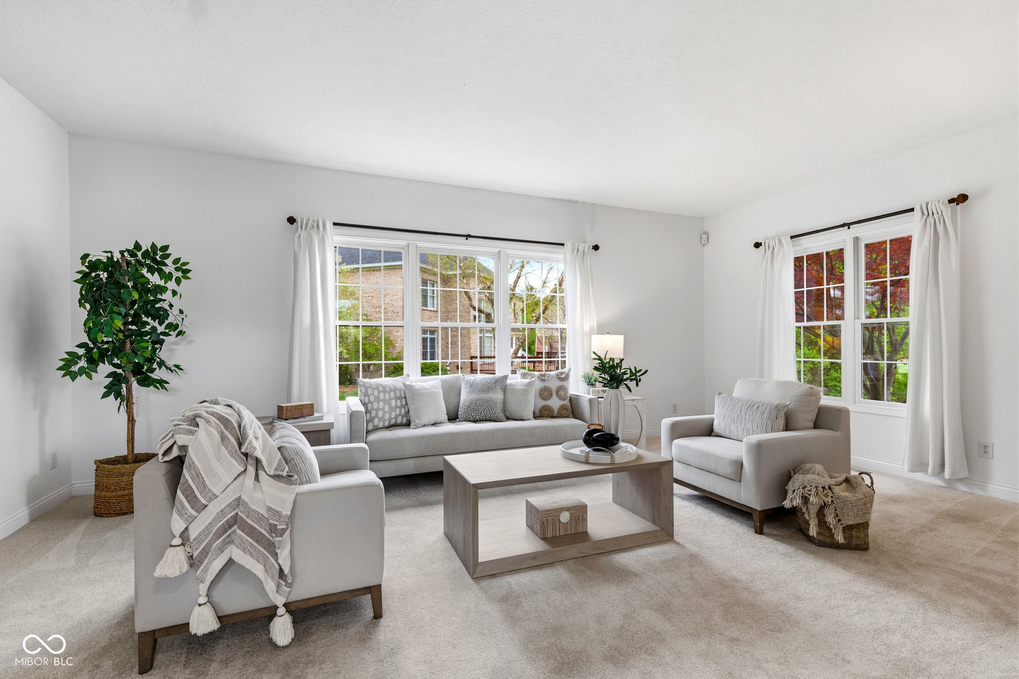 13867 Smokey Ridge Drive