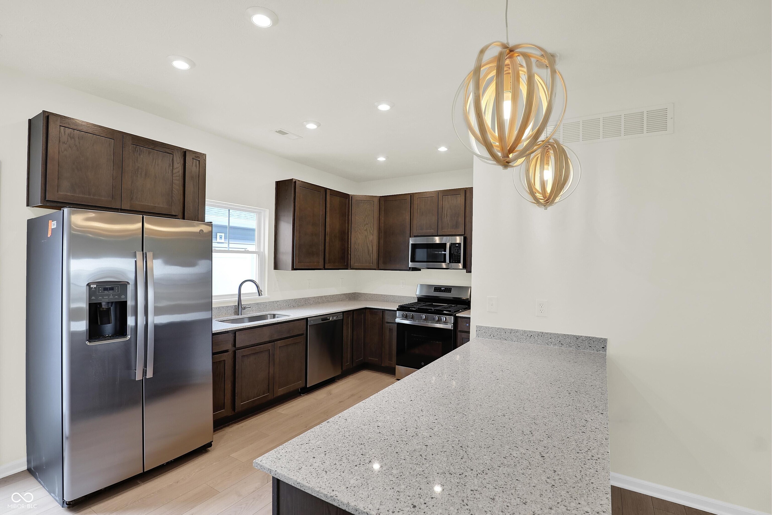 19552 Northwest Drive