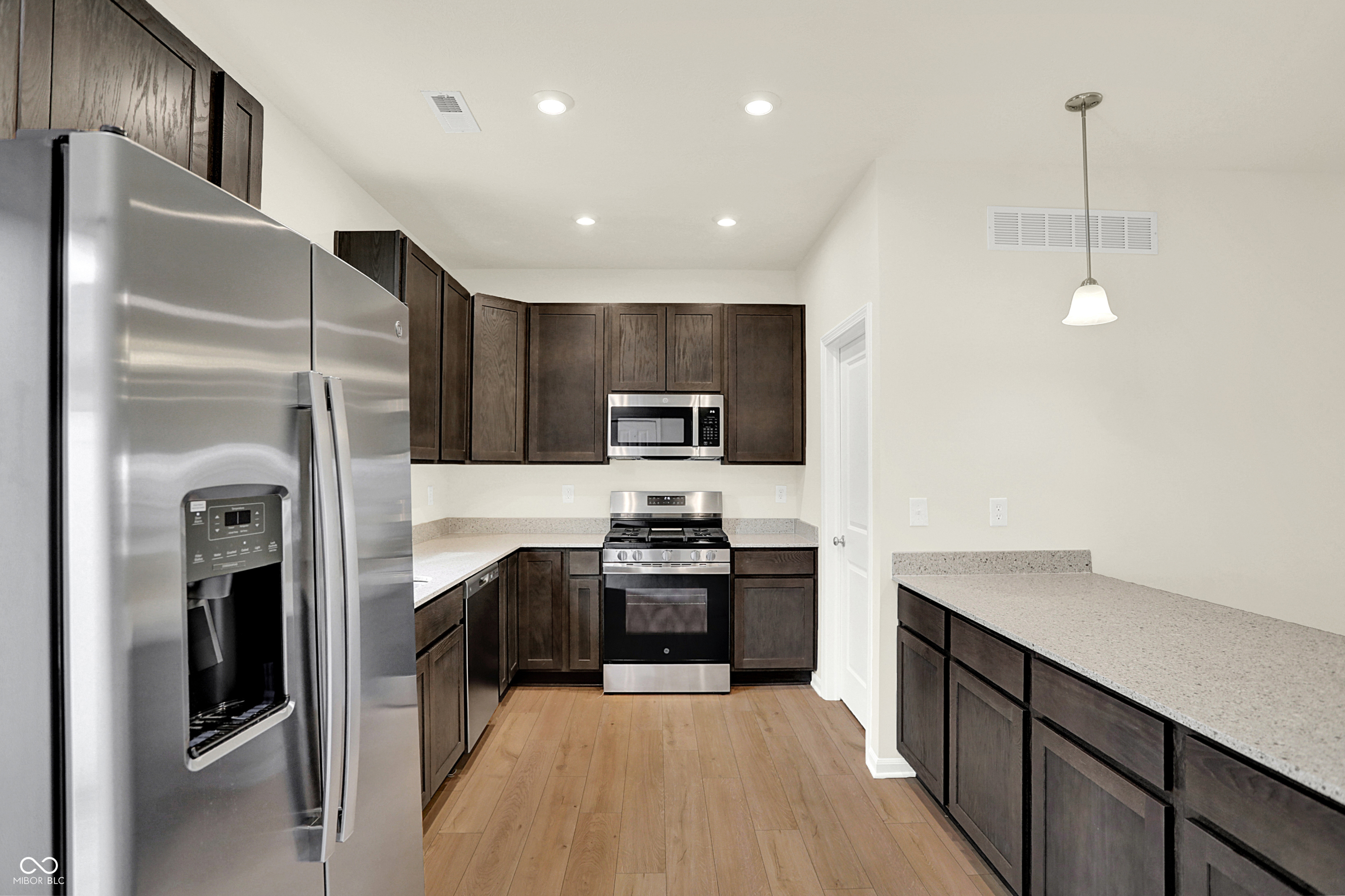 19552 Northwest Drive