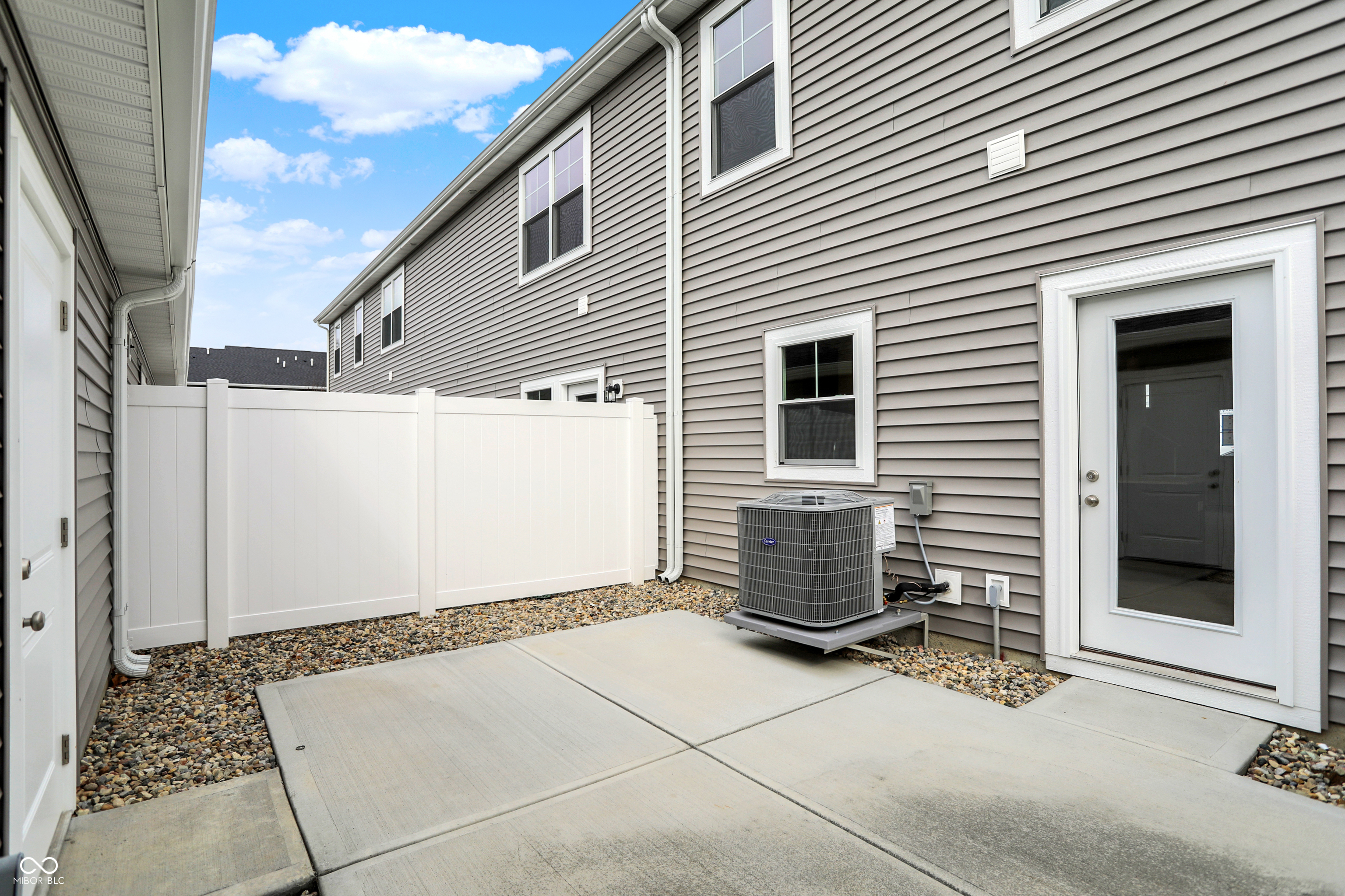 19552 Northwest Drive