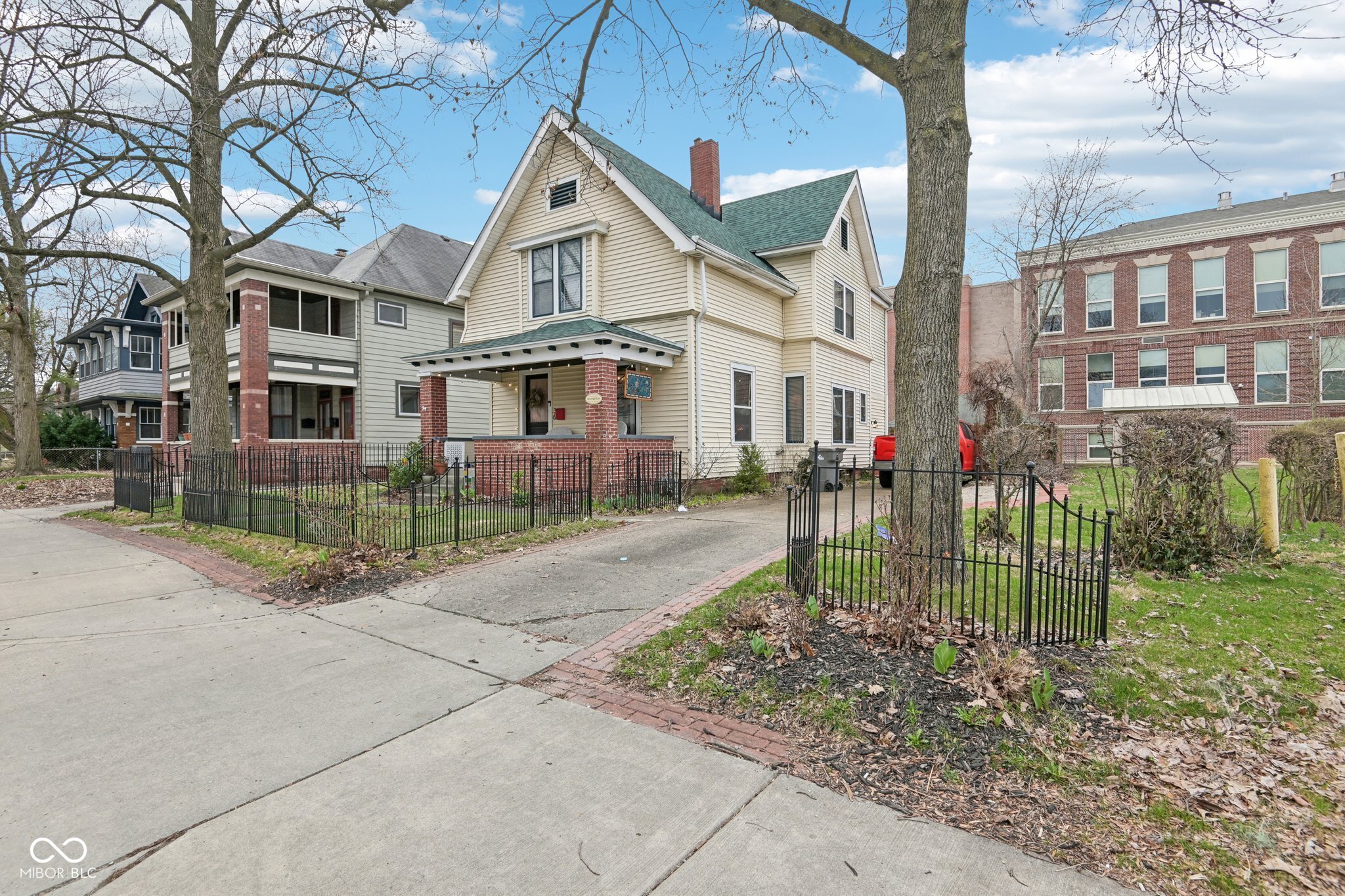 36 S Ritter Avenue