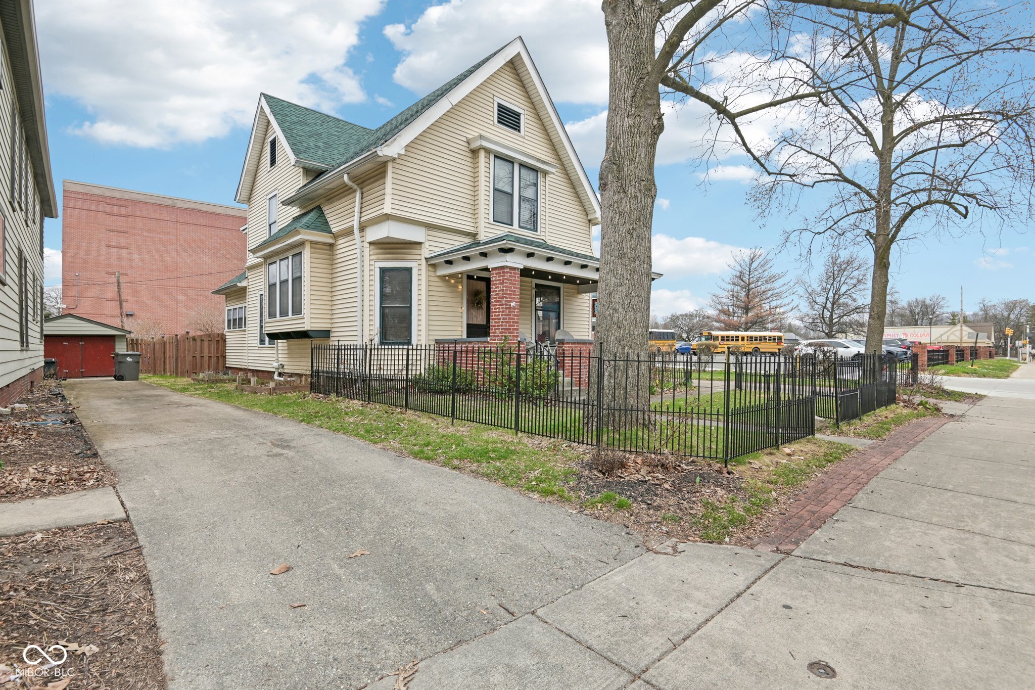 36 S Ritter Avenue