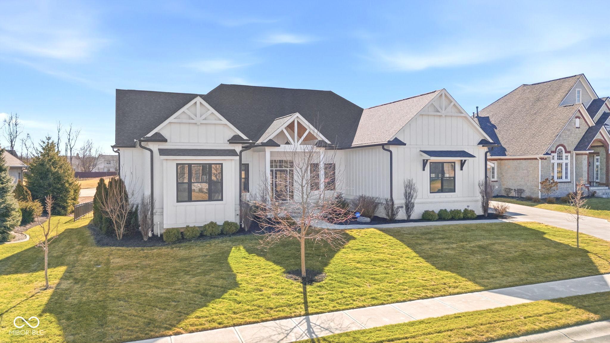 10405 Golden Bear Way