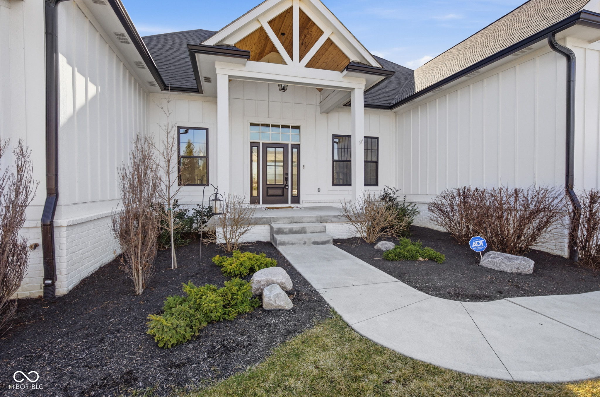 10405 Golden Bear Way