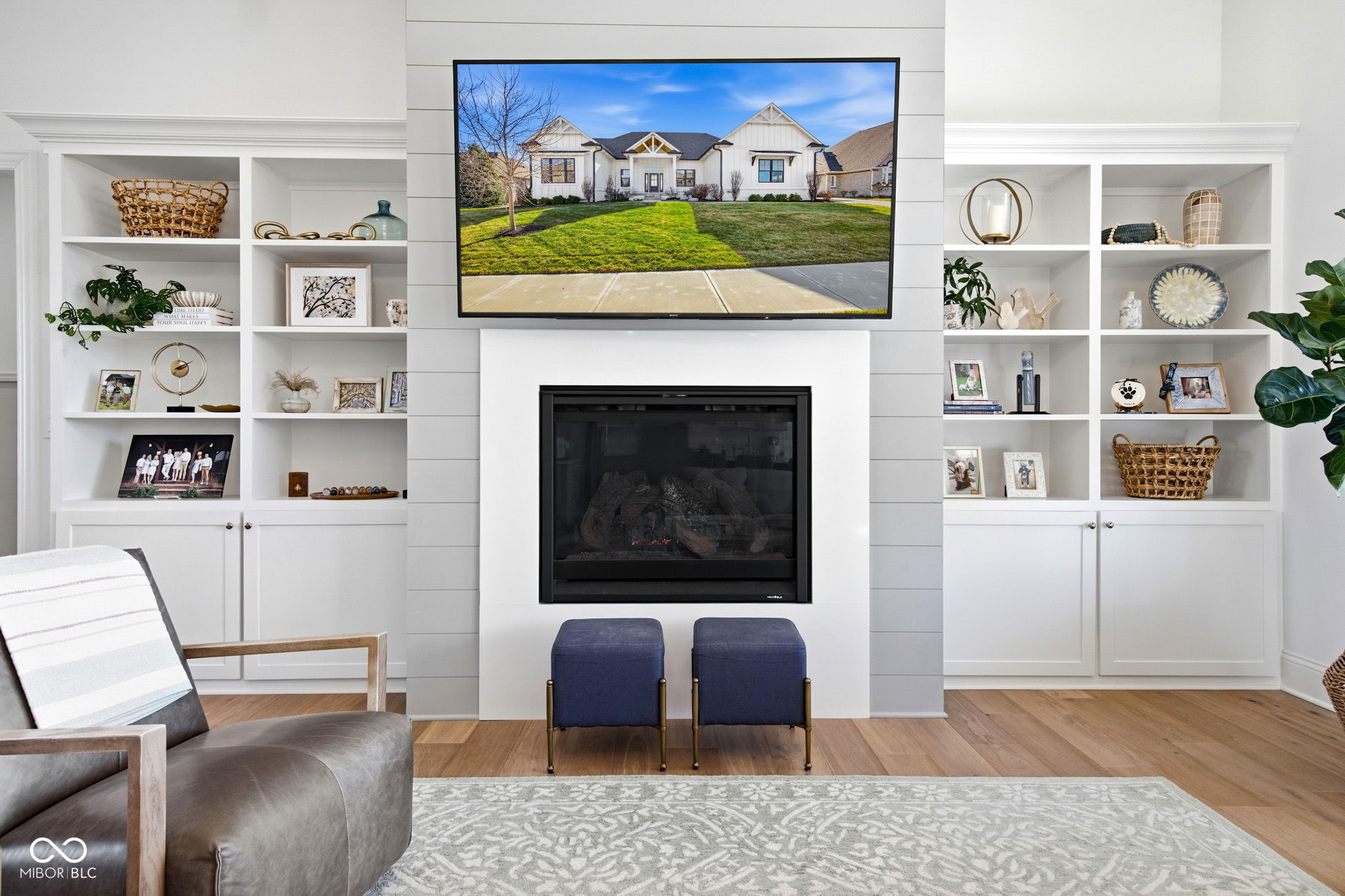 10405 Golden Bear Way