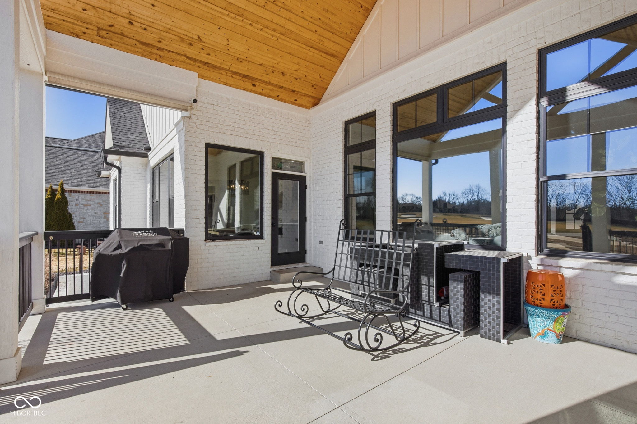 10405 Golden Bear Way