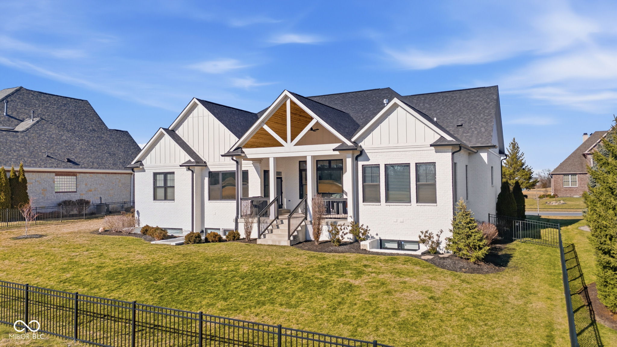 10405 Golden Bear Way