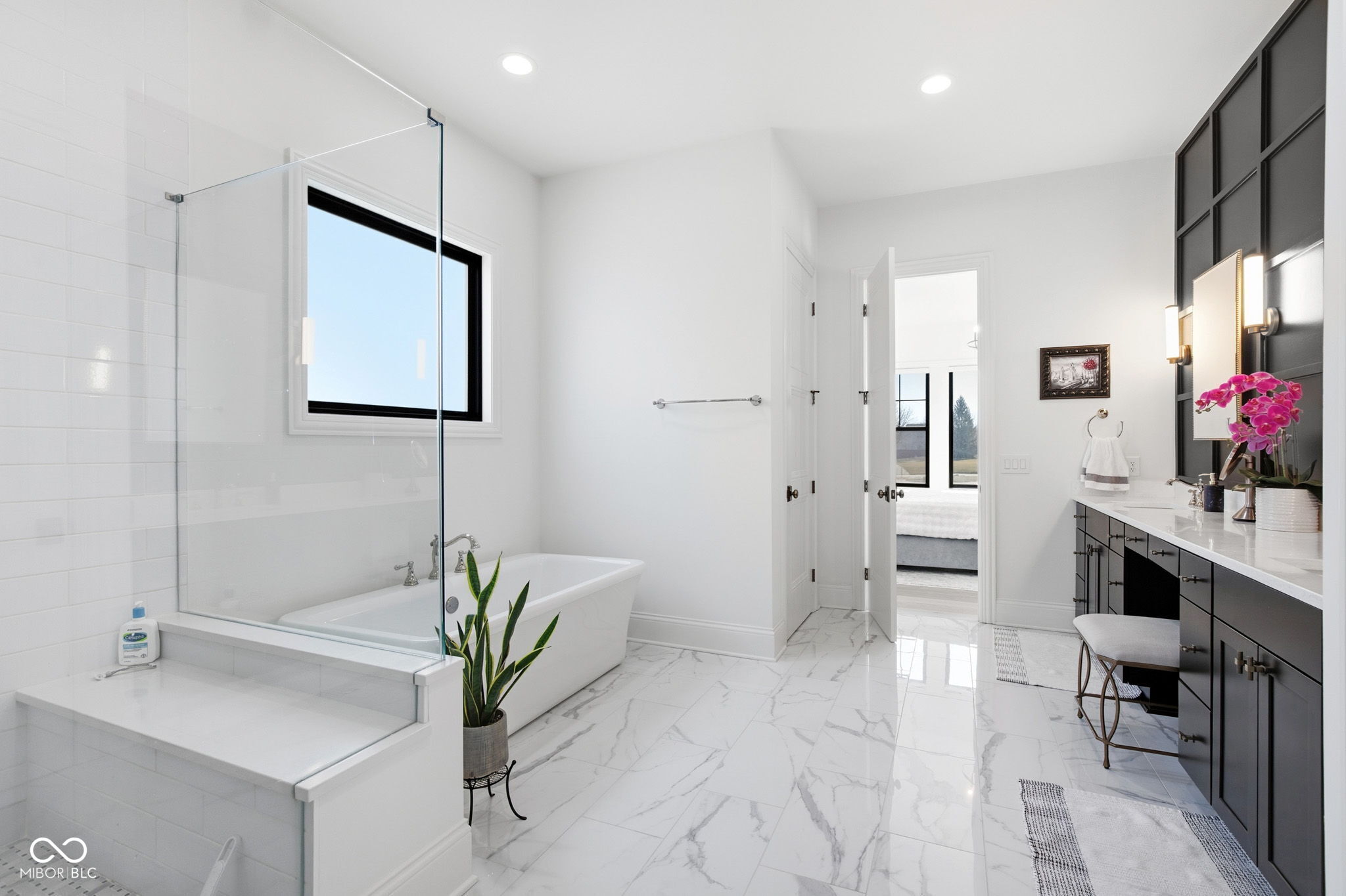 10405 Golden Bear Way