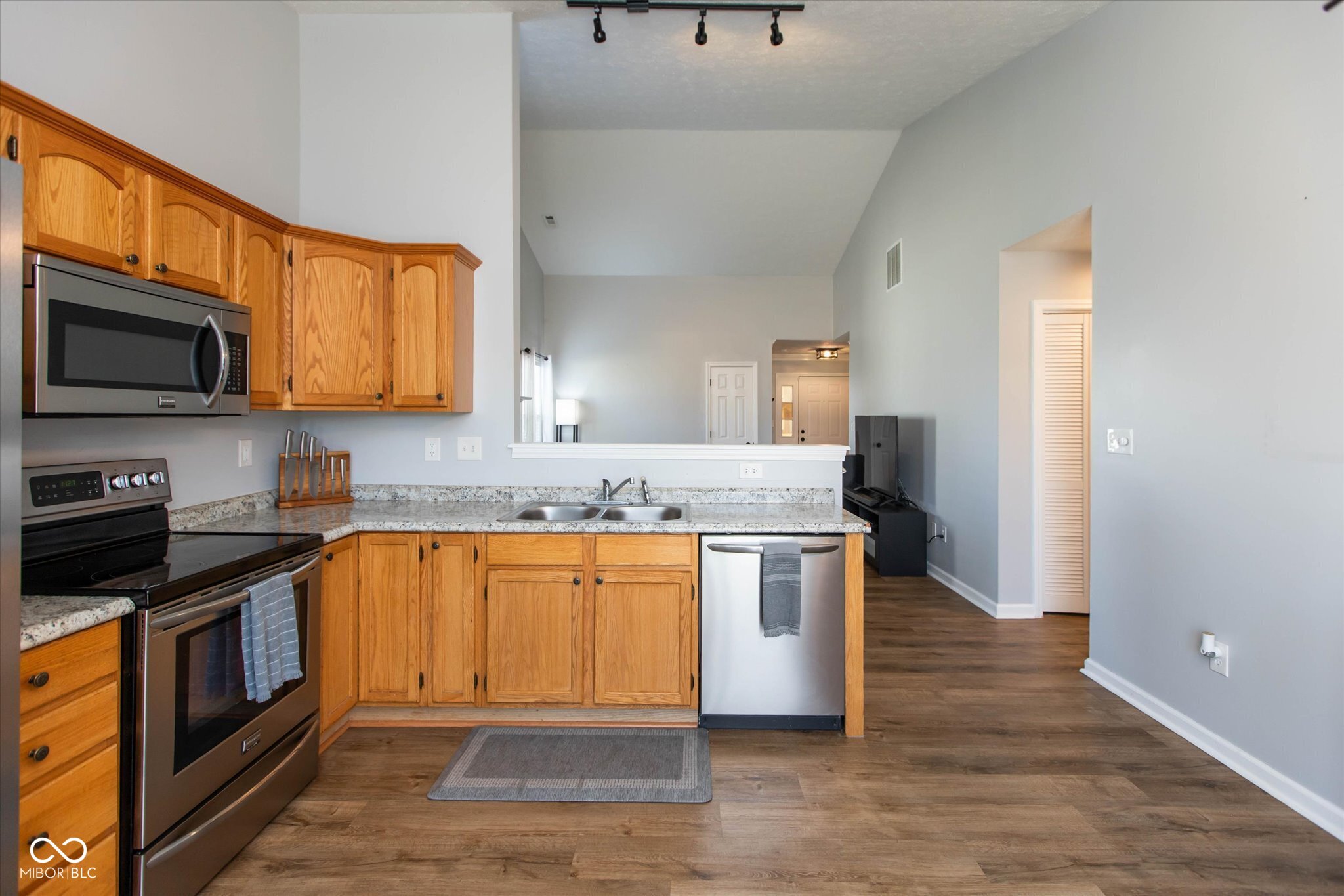 8552 Gainesville Drive