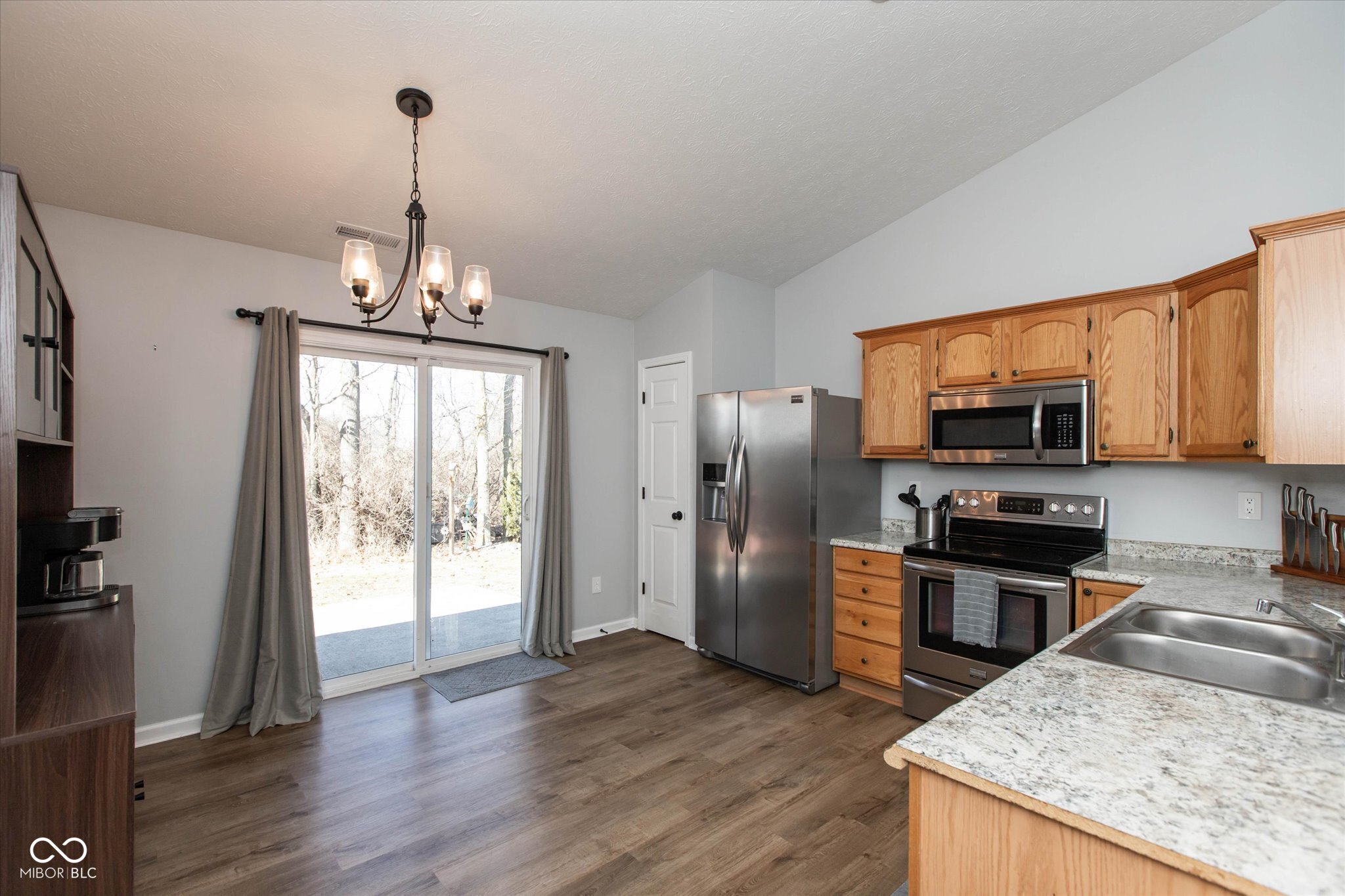 8552 Gainesville Drive