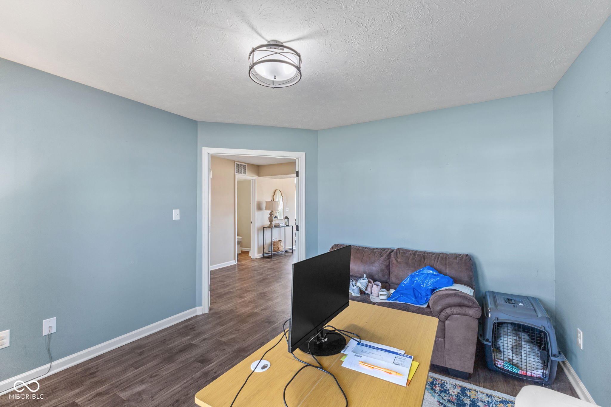 6905 W Wintergreen Court