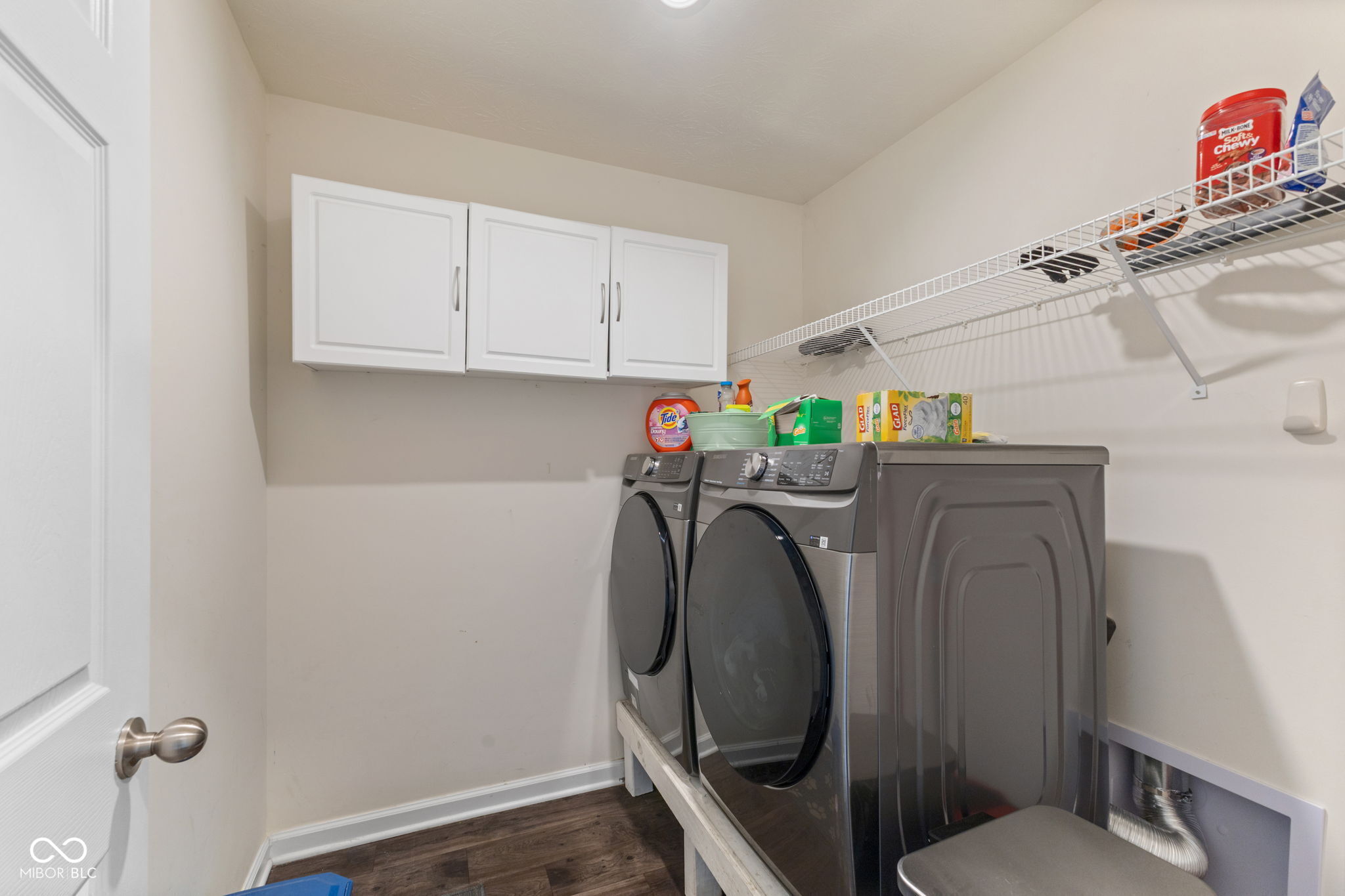 6905 W Wintergreen Court