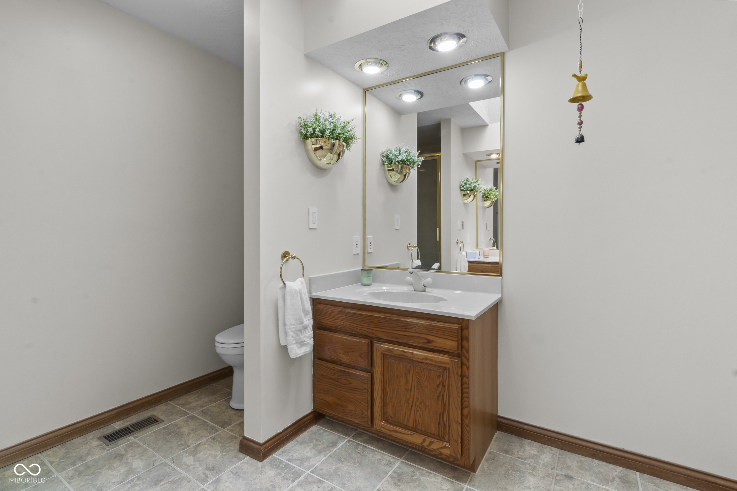 10225 Wayward Wind Drive