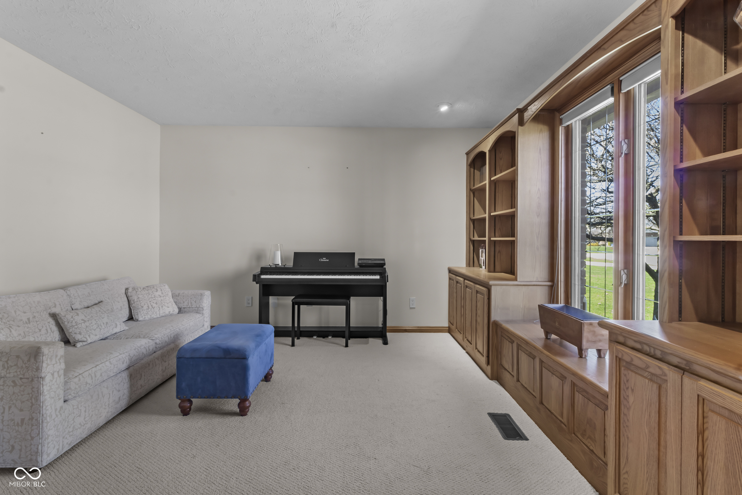 10225 Wayward Wind Drive