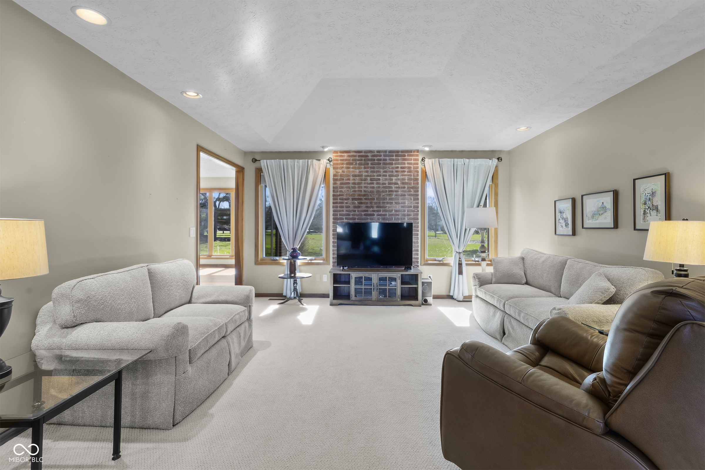 10225 Wayward Wind Drive