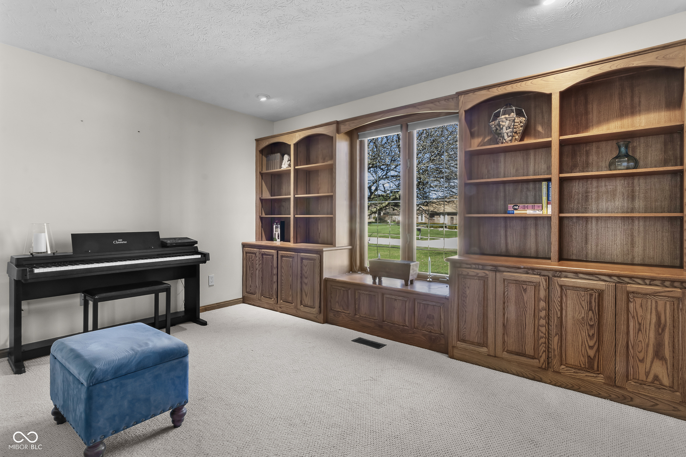 10225 Wayward Wind Drive