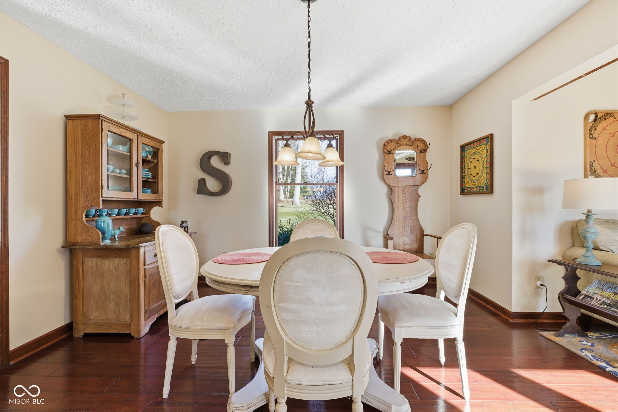 2903 W Carr Hill Road