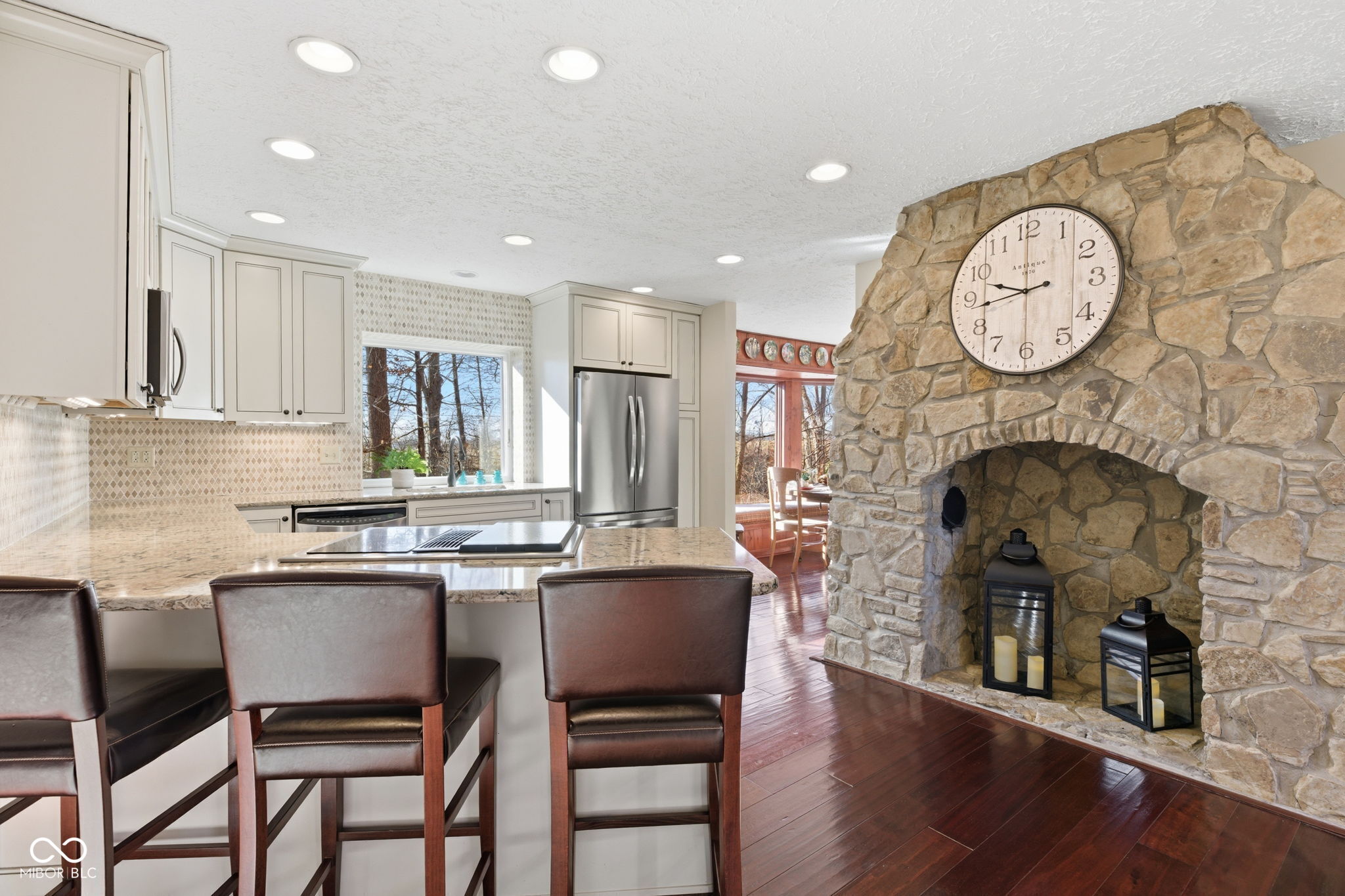 2903 W Carr Hill Road