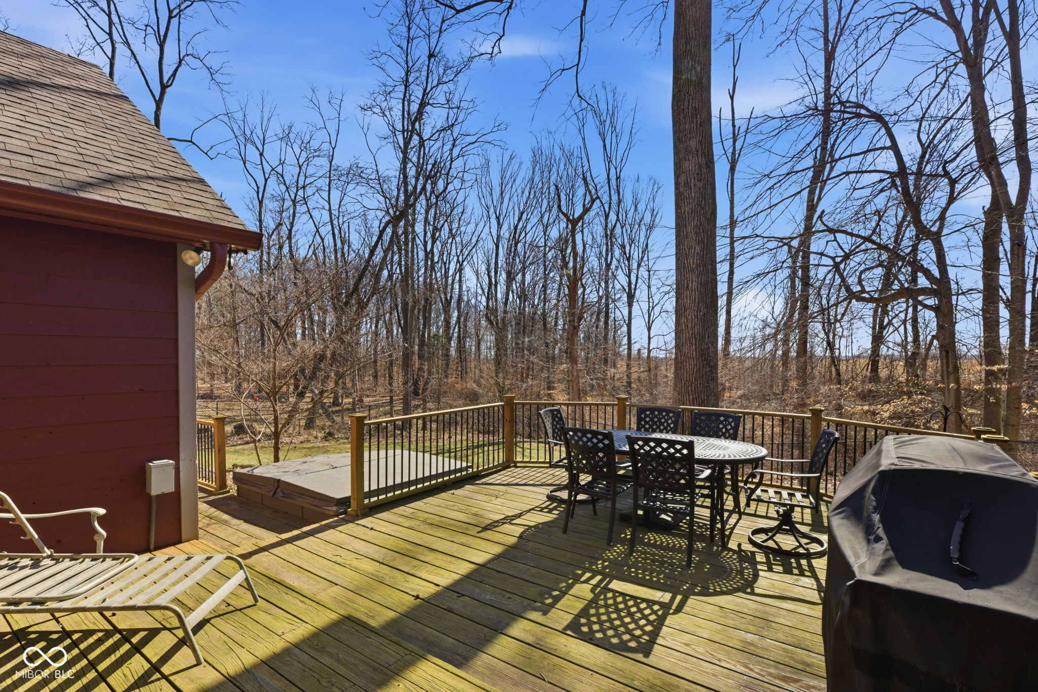 2903 W Carr Hill Road