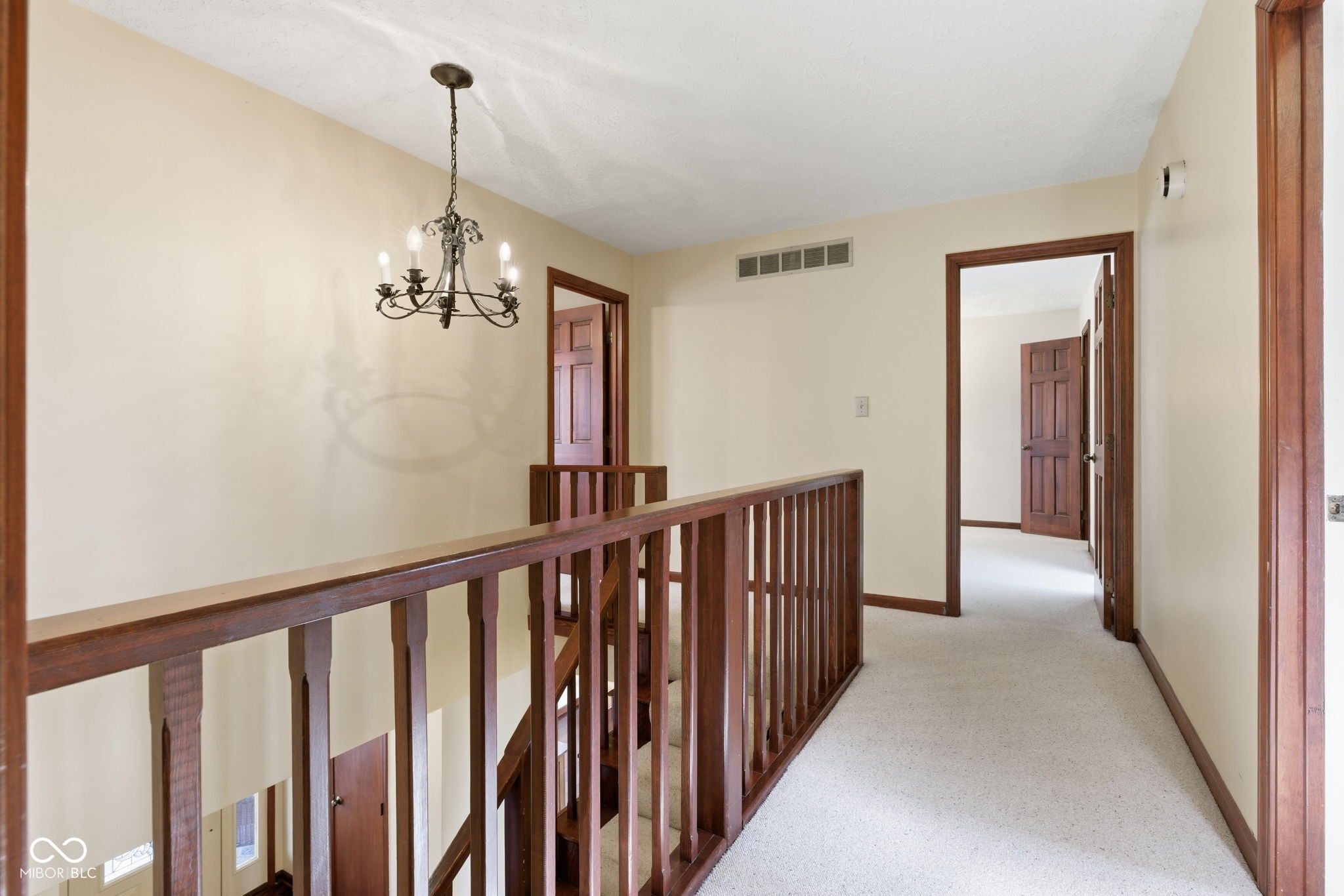 2903 W Carr Hill Road