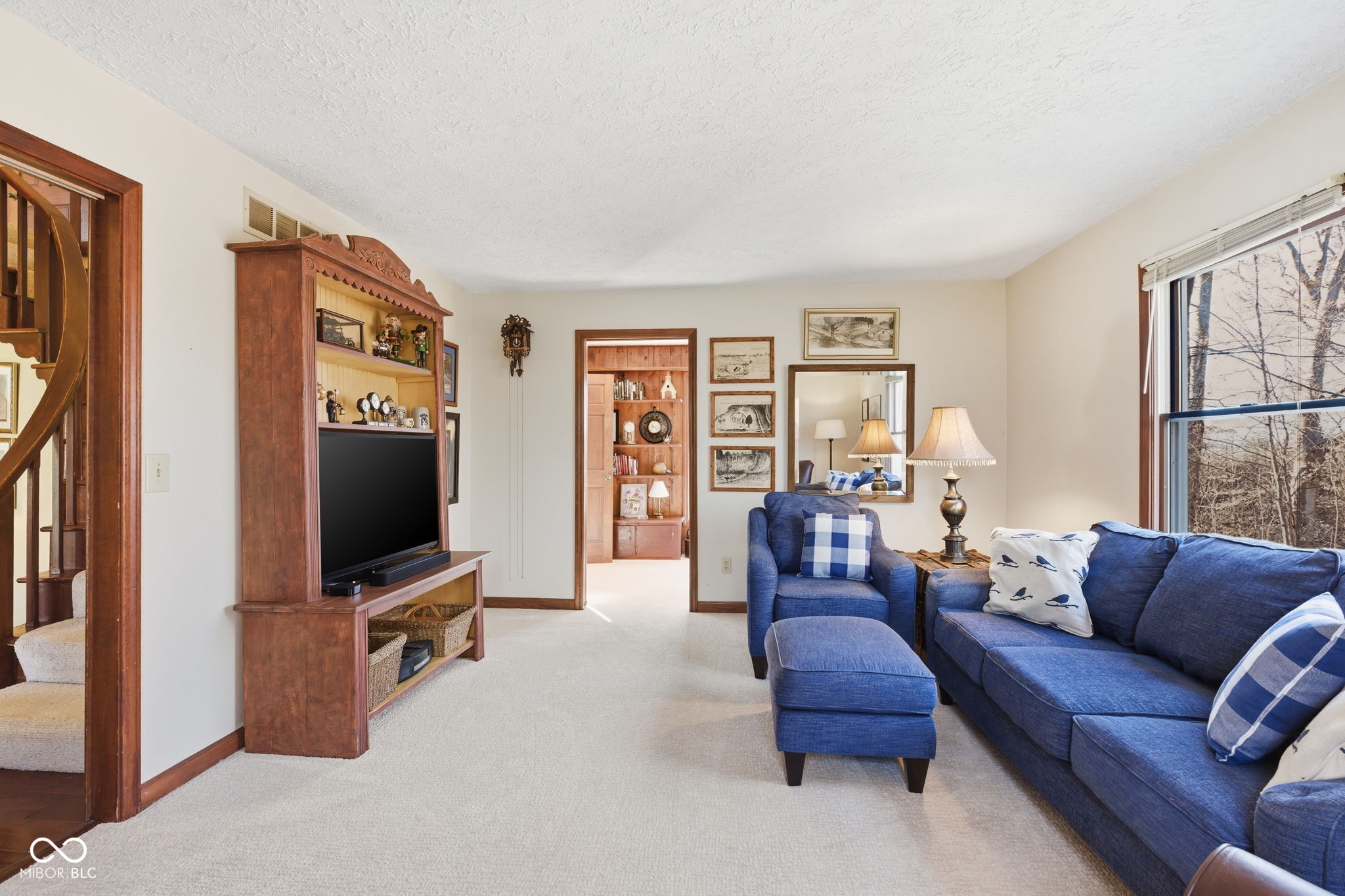 2903 W Carr Hill Road