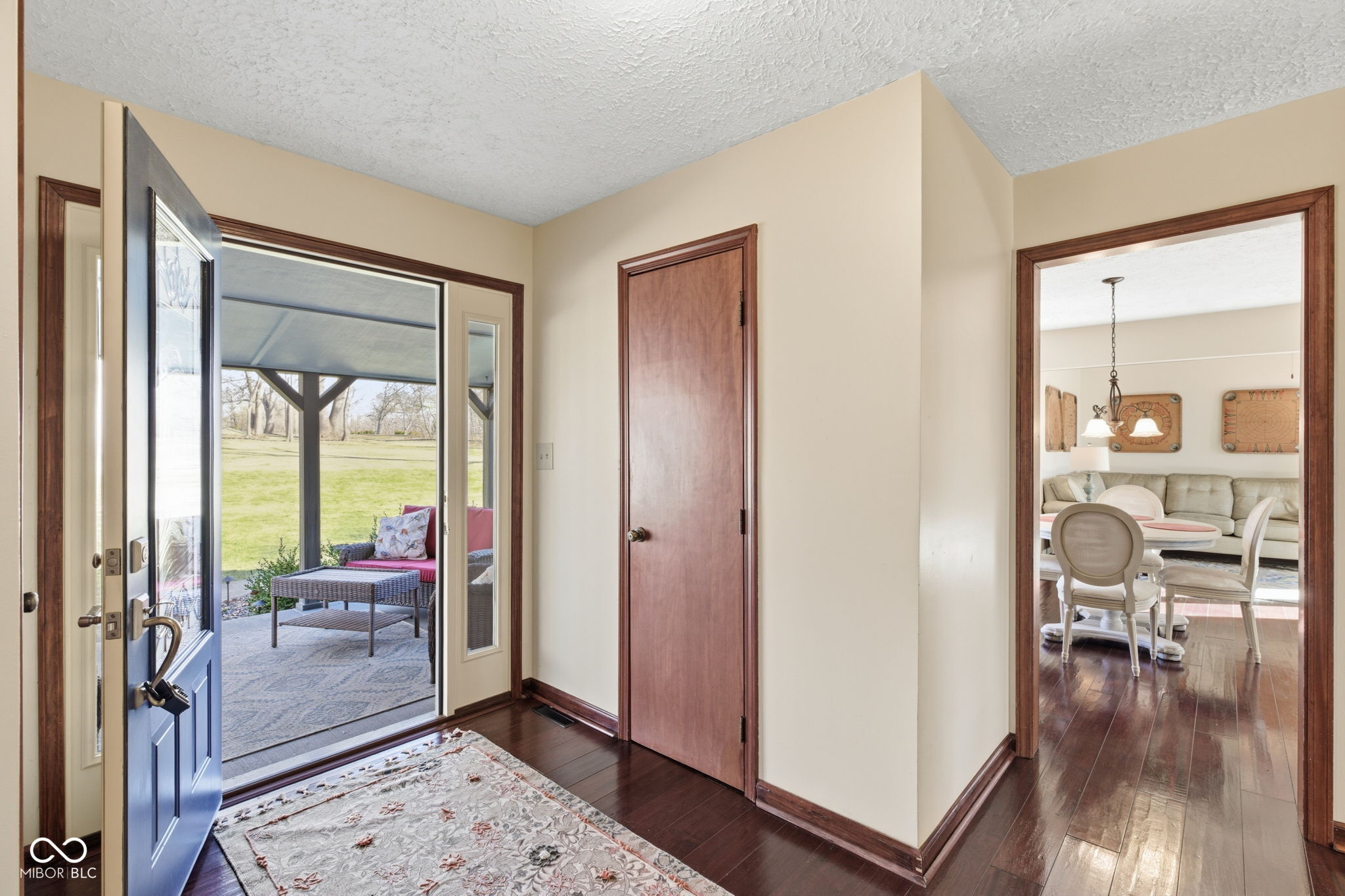 2903 W Carr Hill Road