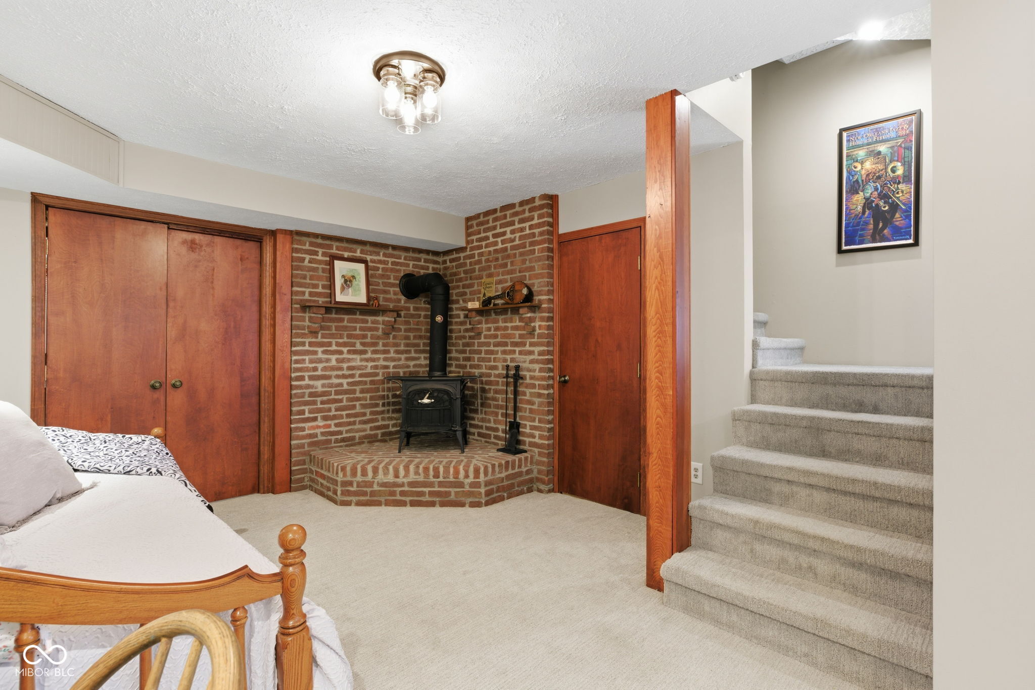 2903 W Carr Hill Road