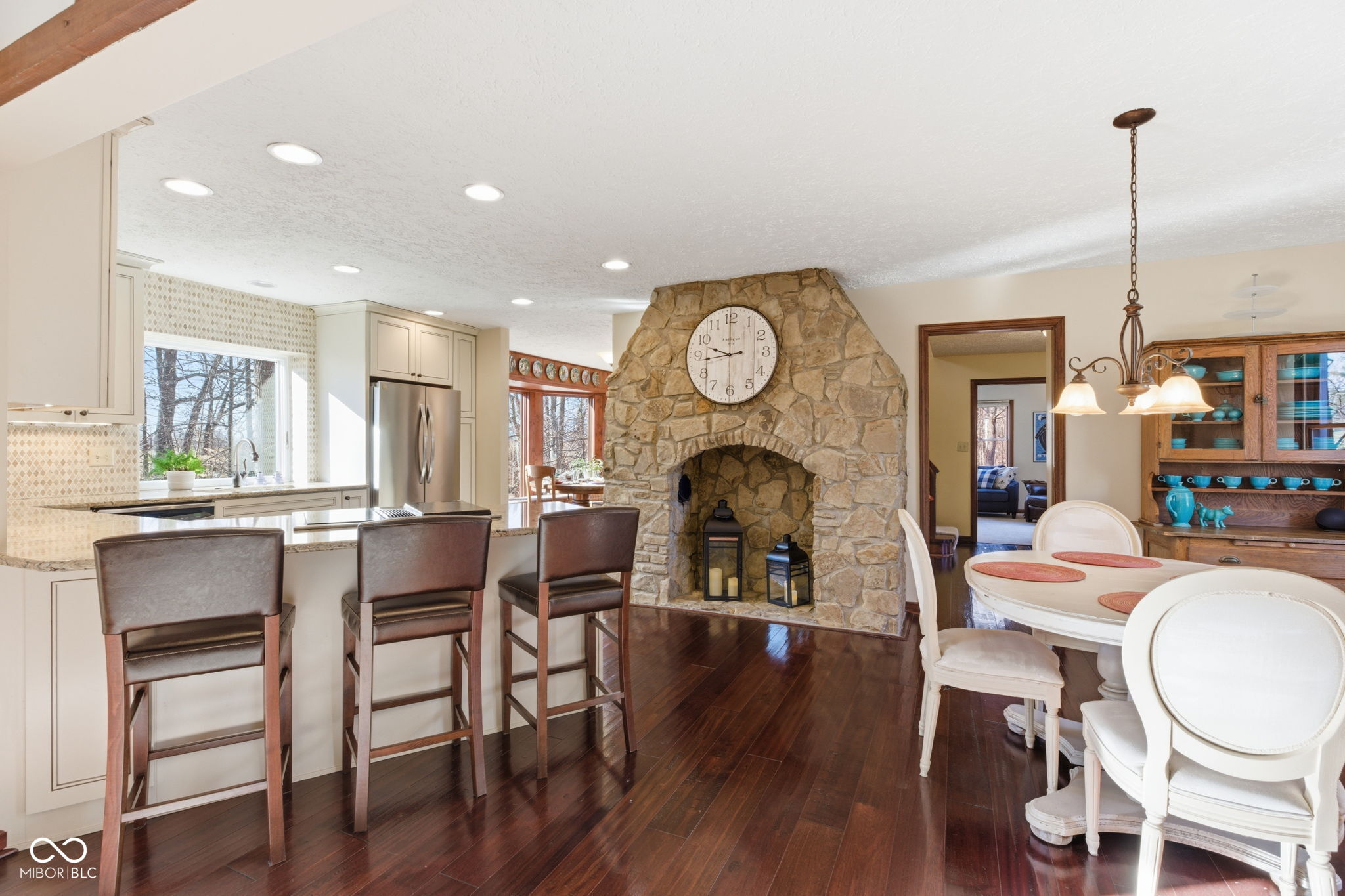 2903 W Carr Hill Road