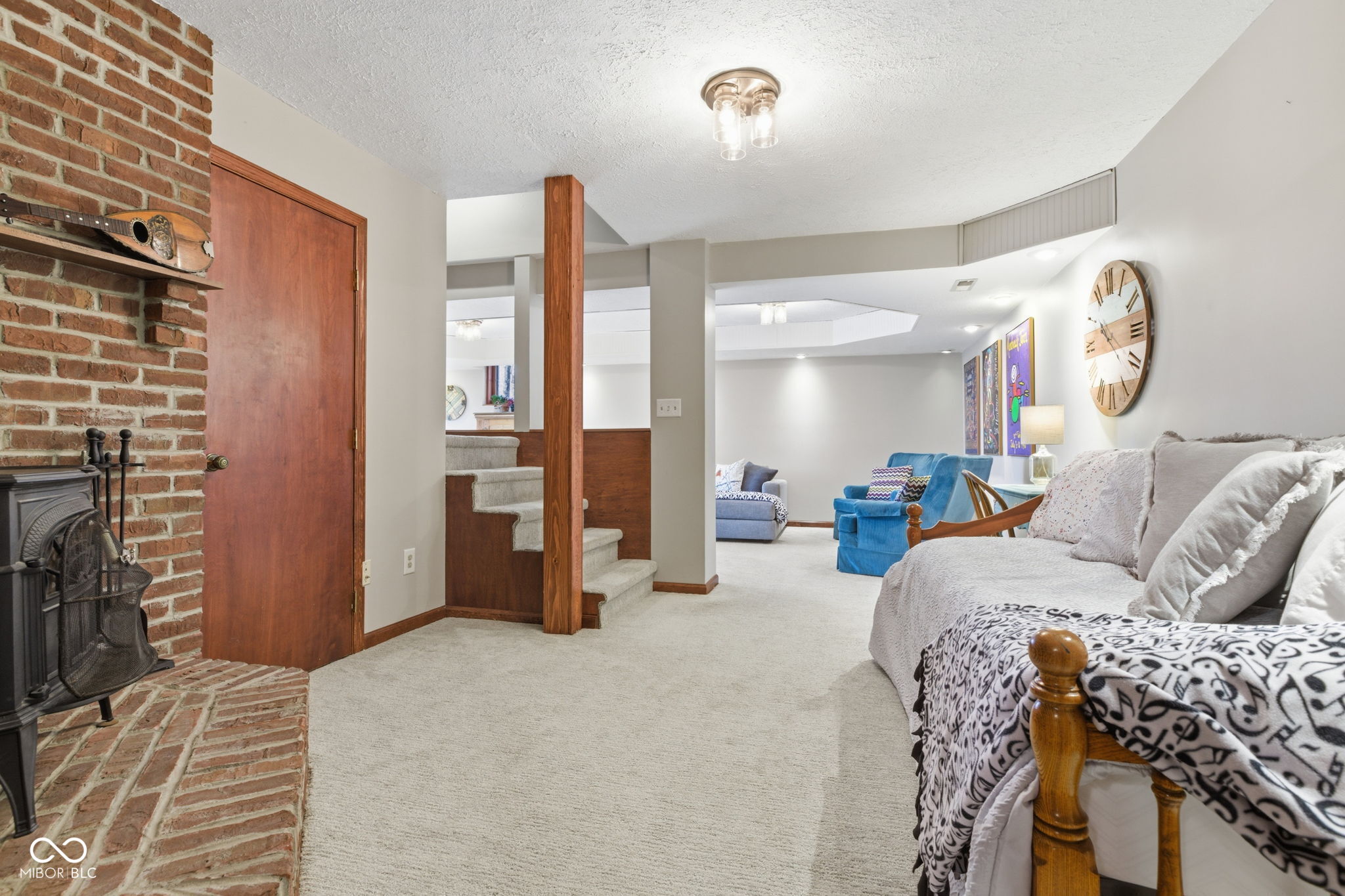 2903 W Carr Hill Road